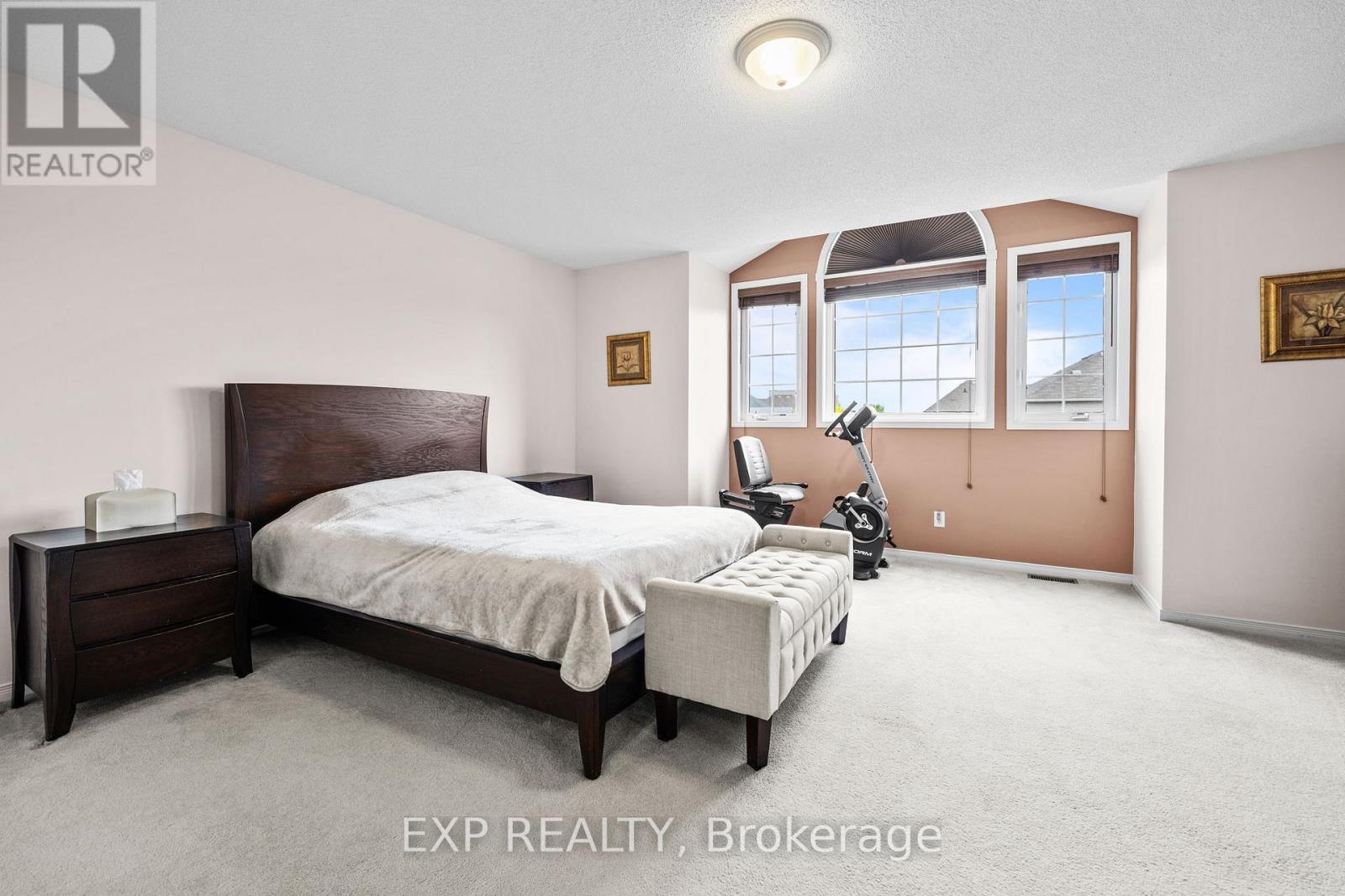 












336 WISTERIA CRESCENT

,
Ottawa,




Ontario
K1V0N5

