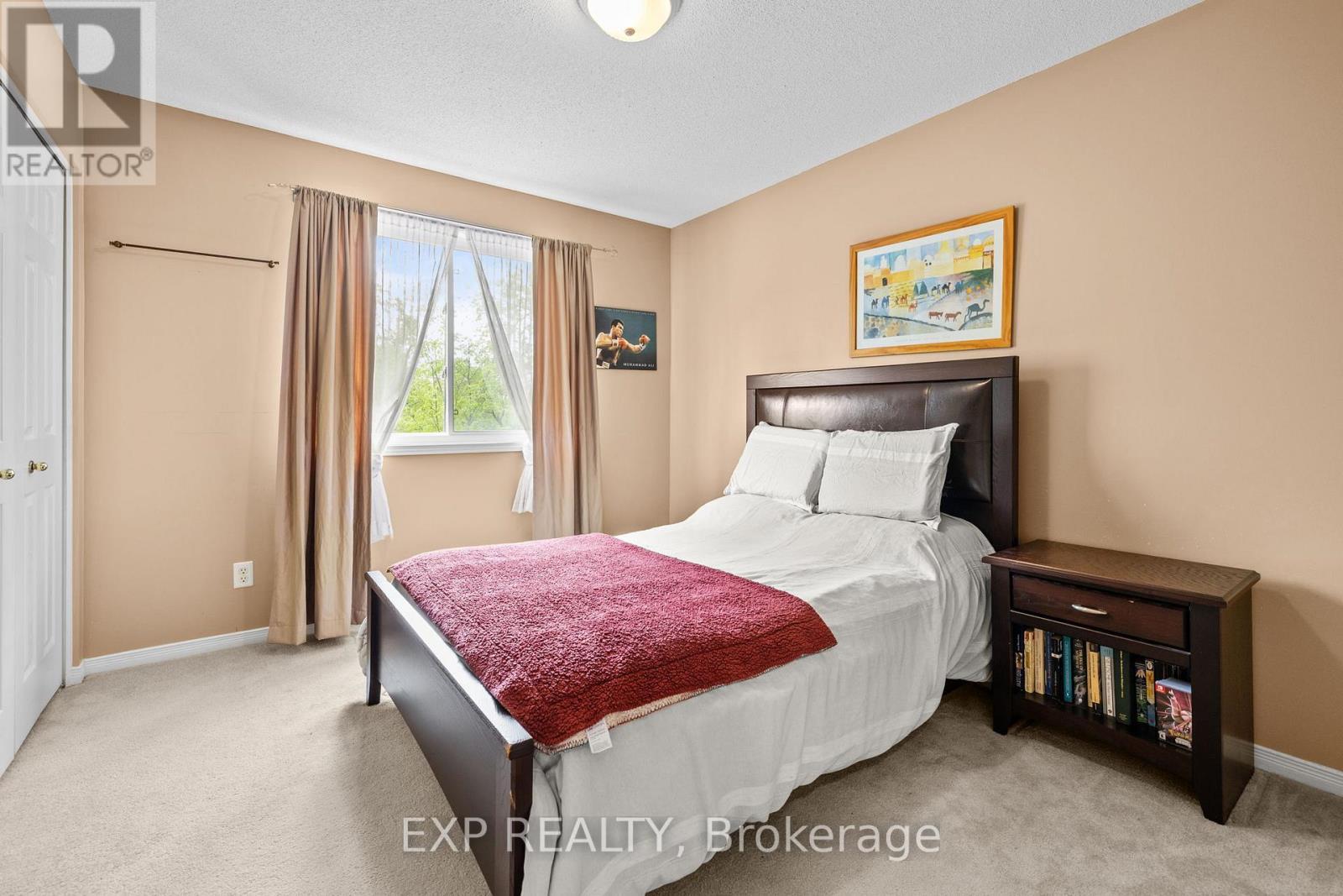 












336 WISTERIA CRESCENT

,
Ottawa,




Ontario
K1V0N5

