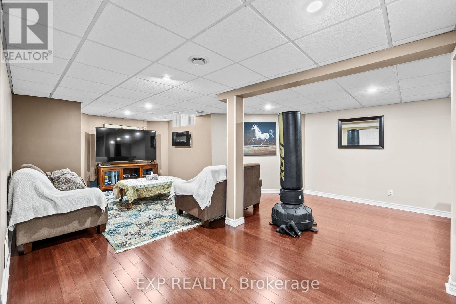 












336 WISTERIA CRESCENT

,
Ottawa,




Ontario
K1V0N5

