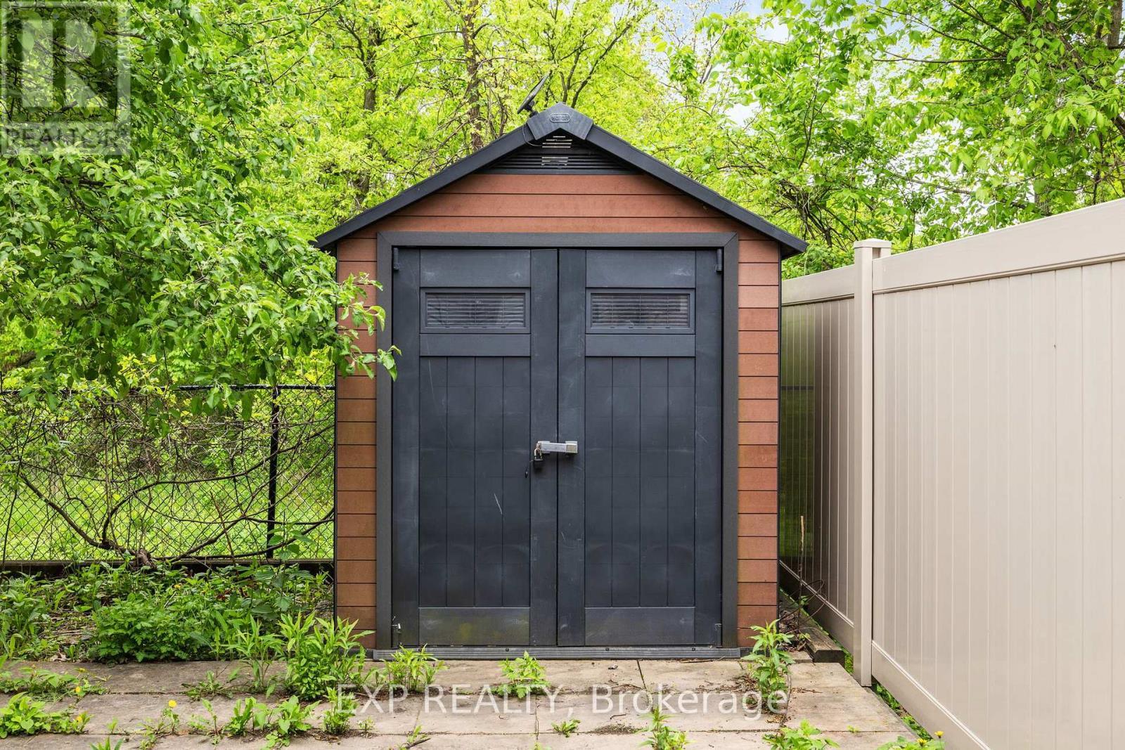 












336 WISTERIA CRESCENT

,
Ottawa,




Ontario
K1V0N5

