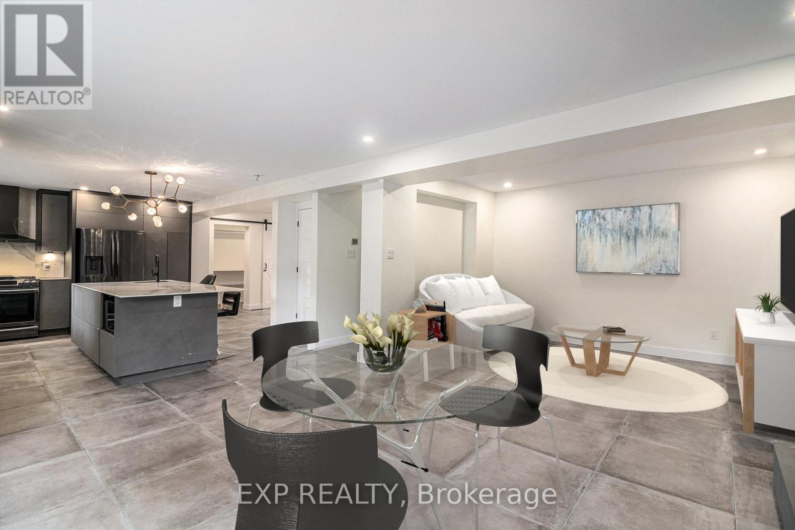 












2195 NIAGARA DRIVE

,
Ottawa,




Ontario
K1H6H5

