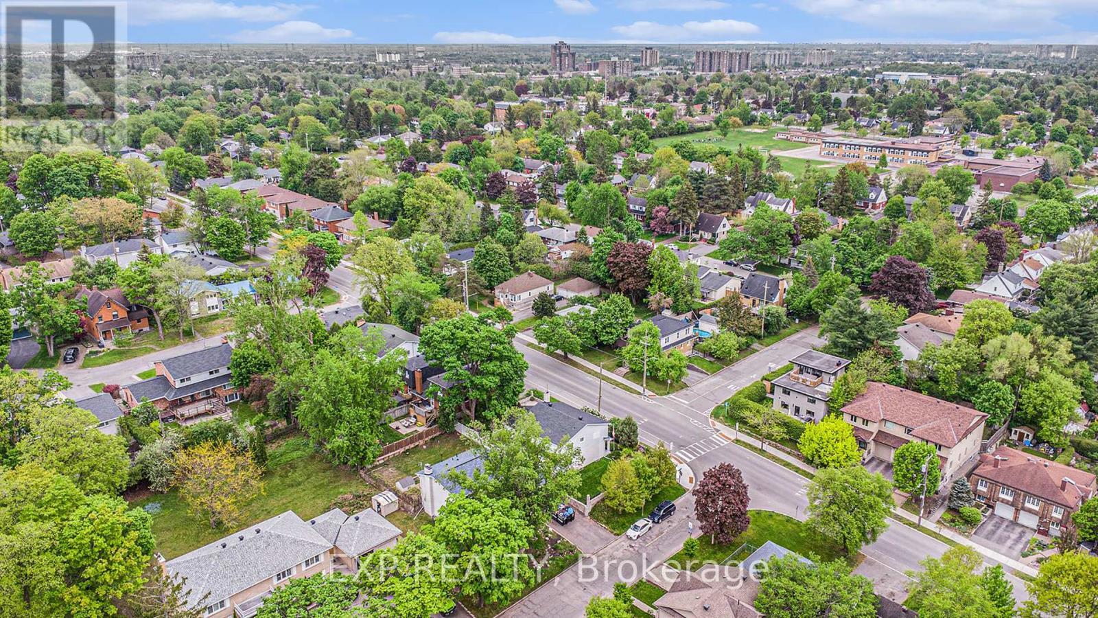 












2195 NIAGARA DRIVE

,
Ottawa,




Ontario
K1H6H5


