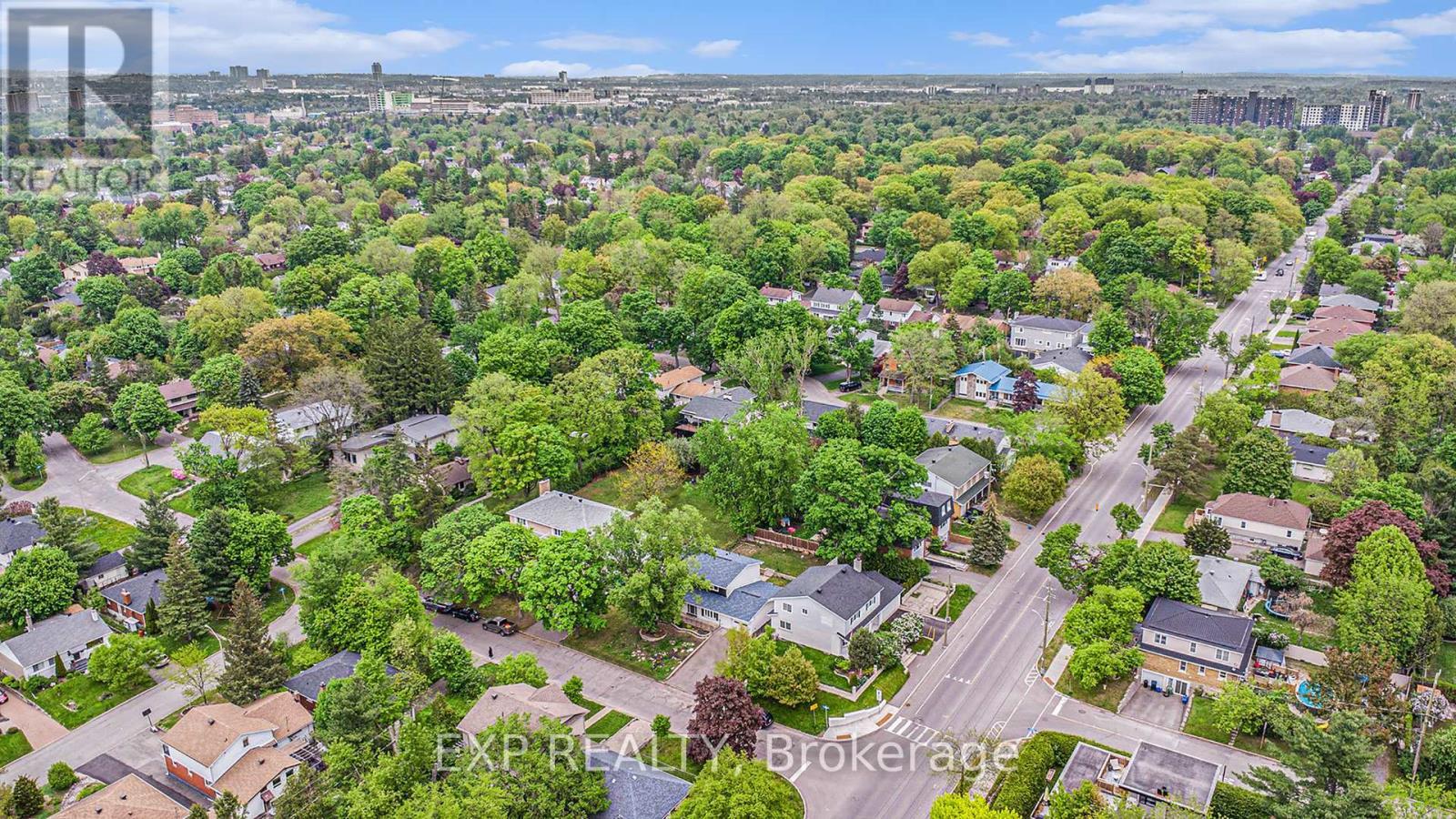 












2195 NIAGARA DRIVE

,
Ottawa,




Ontario
K1H6H5

