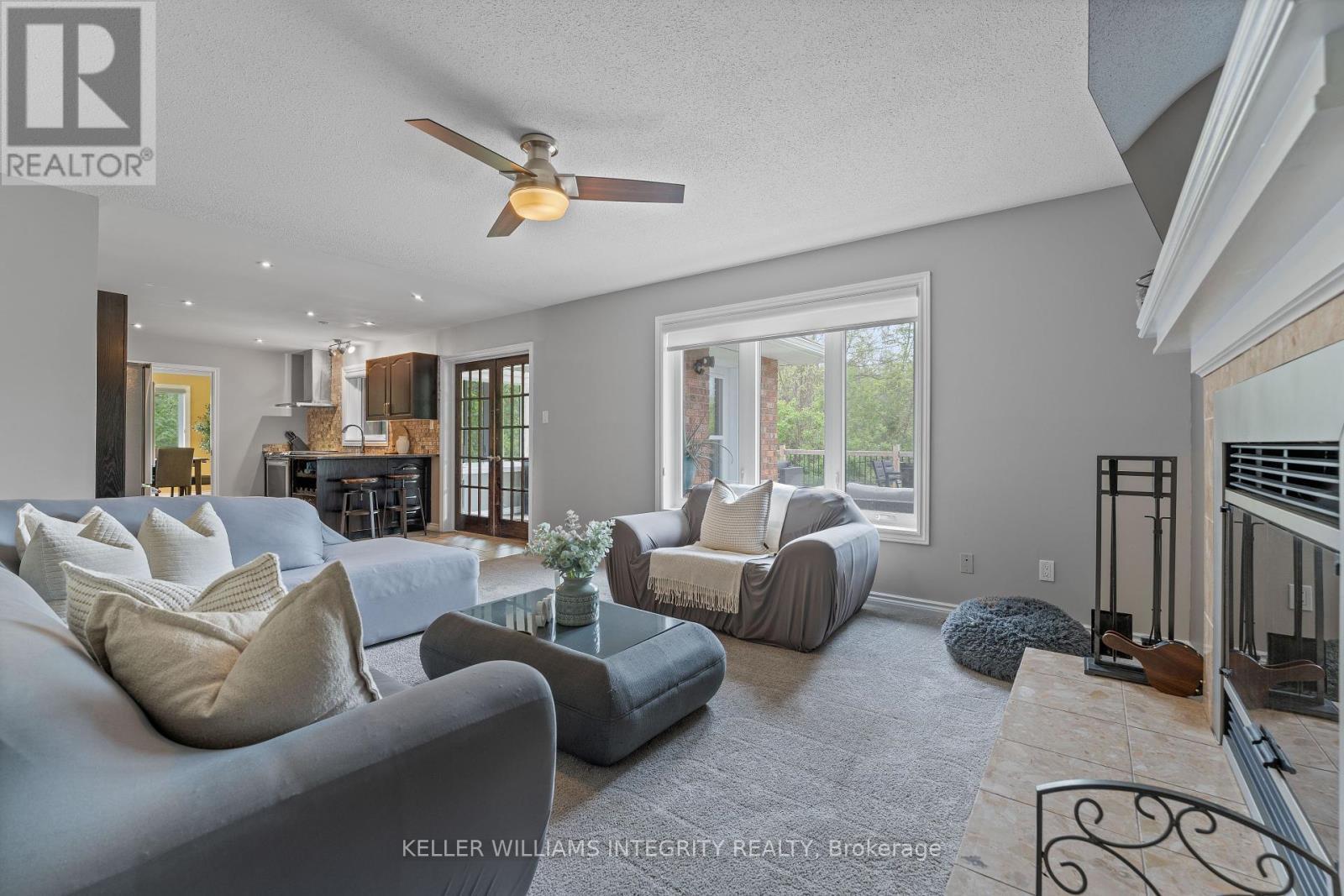 












1893 RIDEAU ROAD

,
Ottawa,




Ontario
K1X1E1

