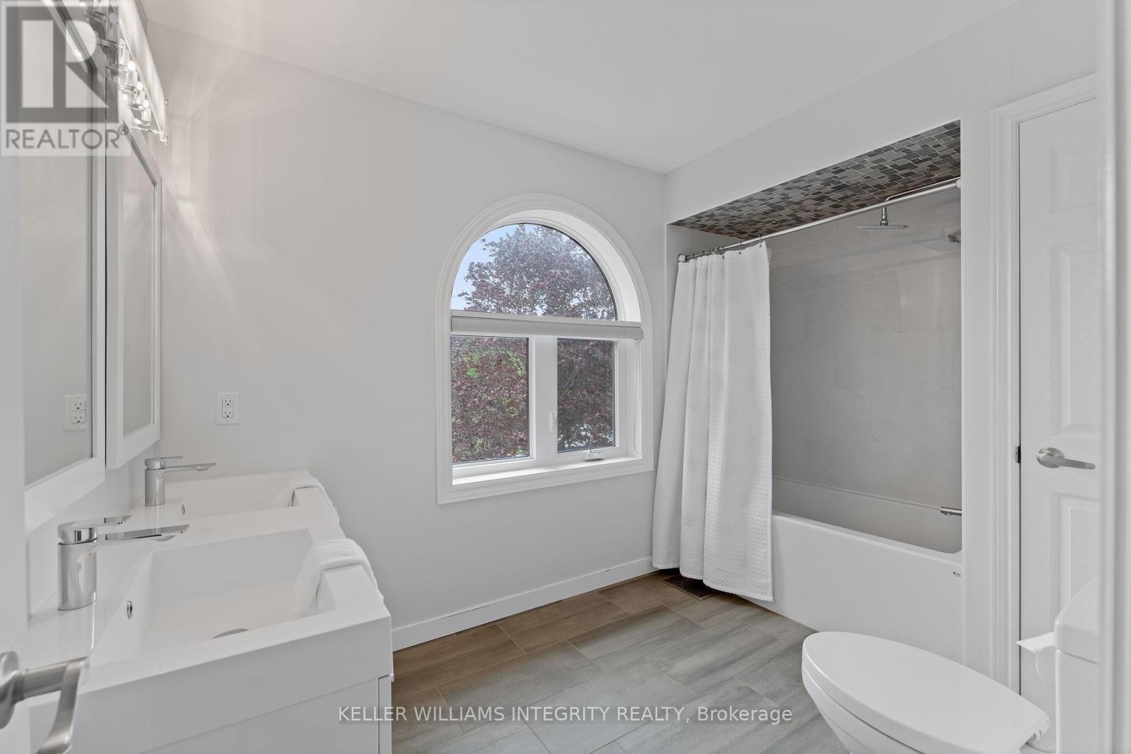 












1893 RIDEAU ROAD

,
Ottawa,




Ontario
K1X1E1

