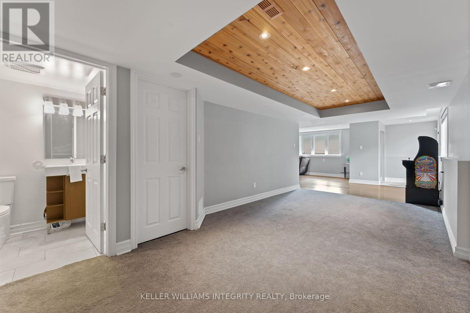 












1893 RIDEAU ROAD

,
Ottawa,




Ontario
K1X1E1

