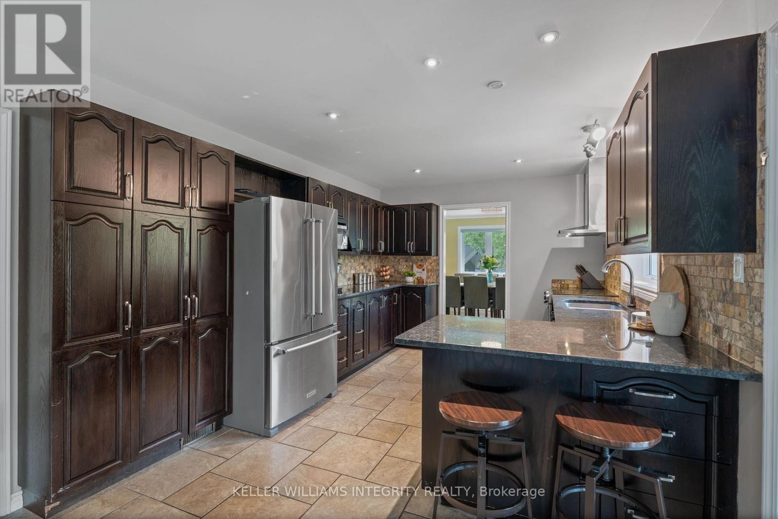 












1893 RIDEAU ROAD

,
Ottawa,




Ontario
K1X1E1

