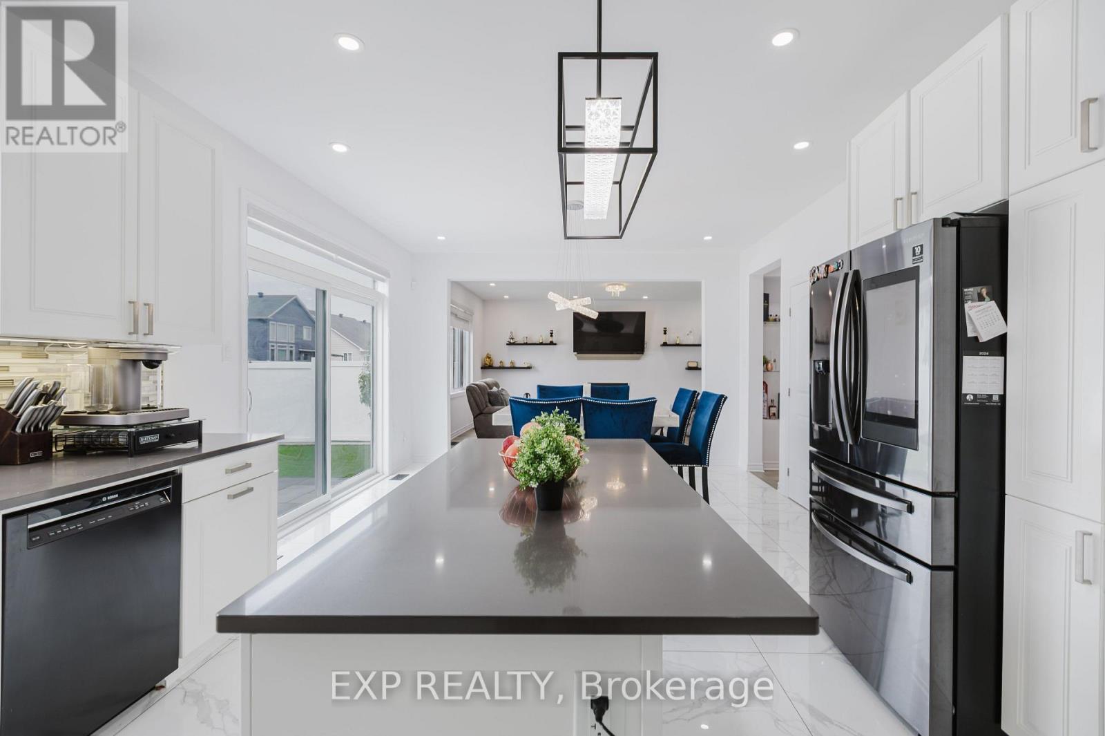 












504 ALBERT BOYD PRIVATE

,
Ottawa,




Ontario
K0A1L0

