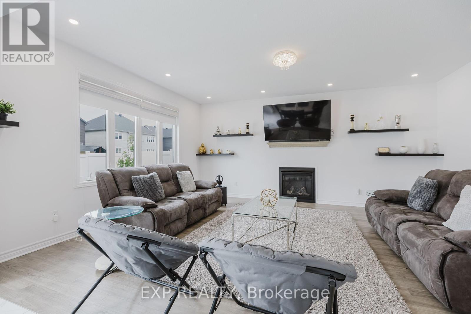 












504 ALBERT BOYD PRIVATE

,
Ottawa,




Ontario
K0A1L0

