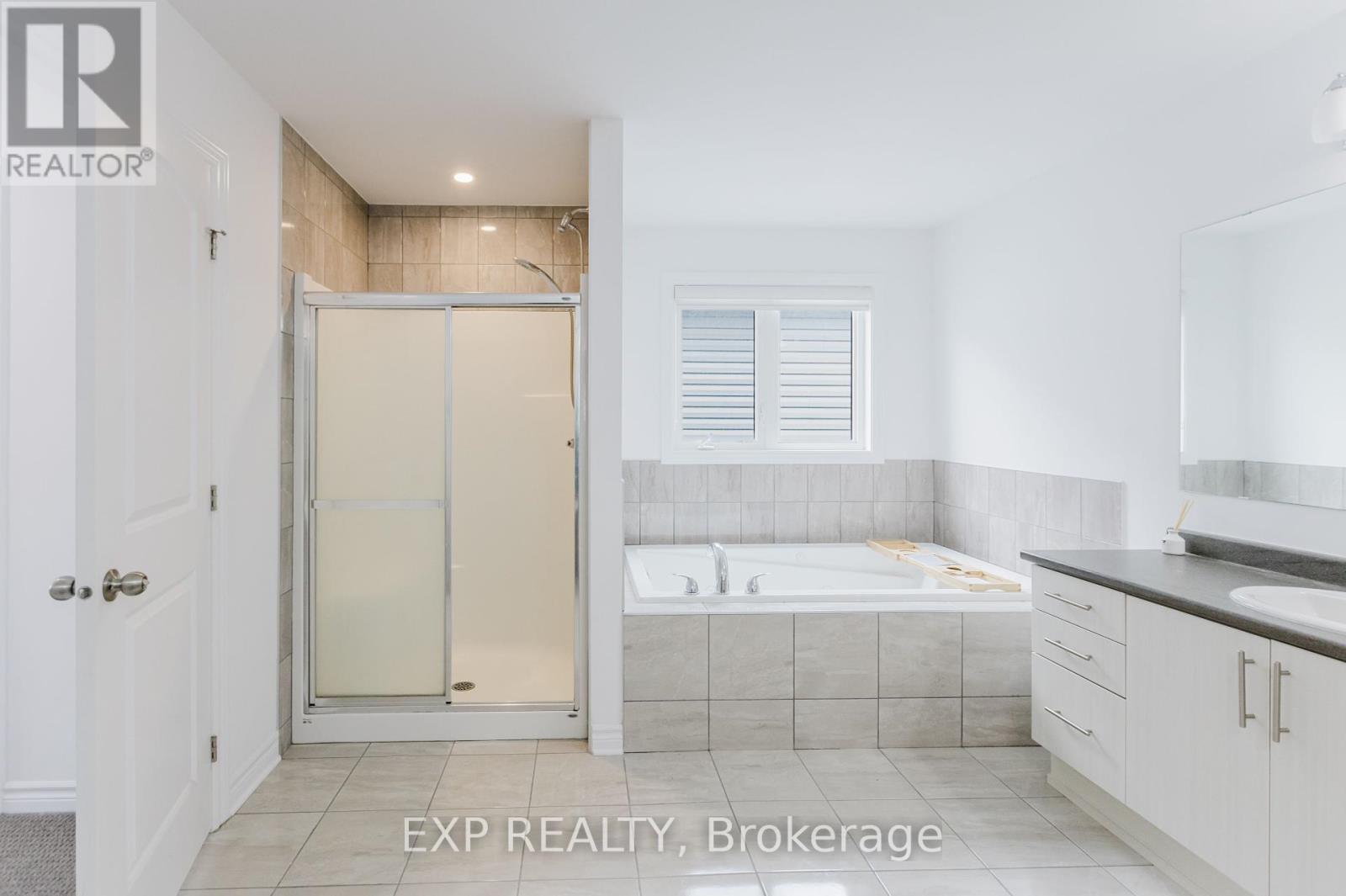 












504 ALBERT BOYD PRIVATE

,
Ottawa,




Ontario
K0A1L0

