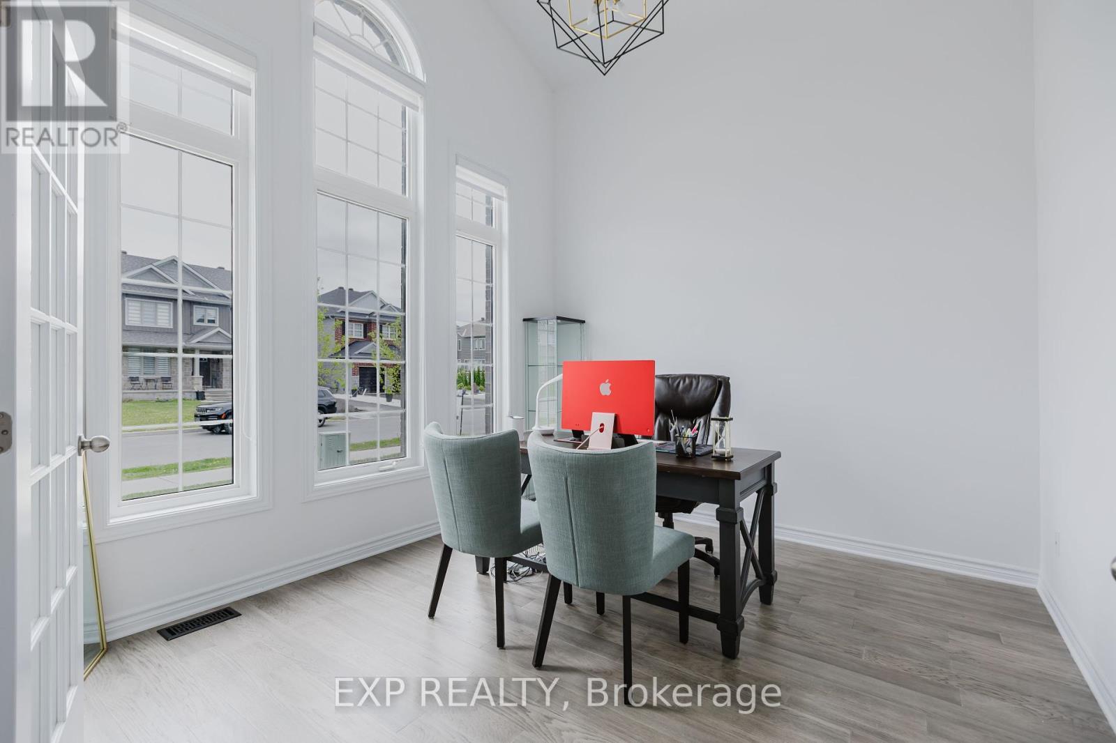 












504 ALBERT BOYD PRIVATE

,
Ottawa,




Ontario
K0A1L0

