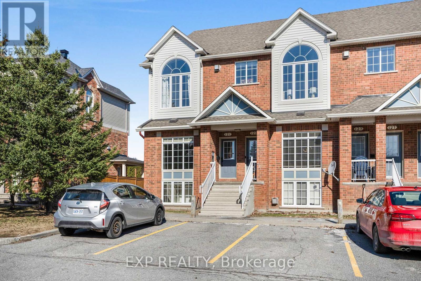 












121 - 5 - 70 EDENVALE DR DRIVE

,
Ottawa,




Ontario
K2K3N7

