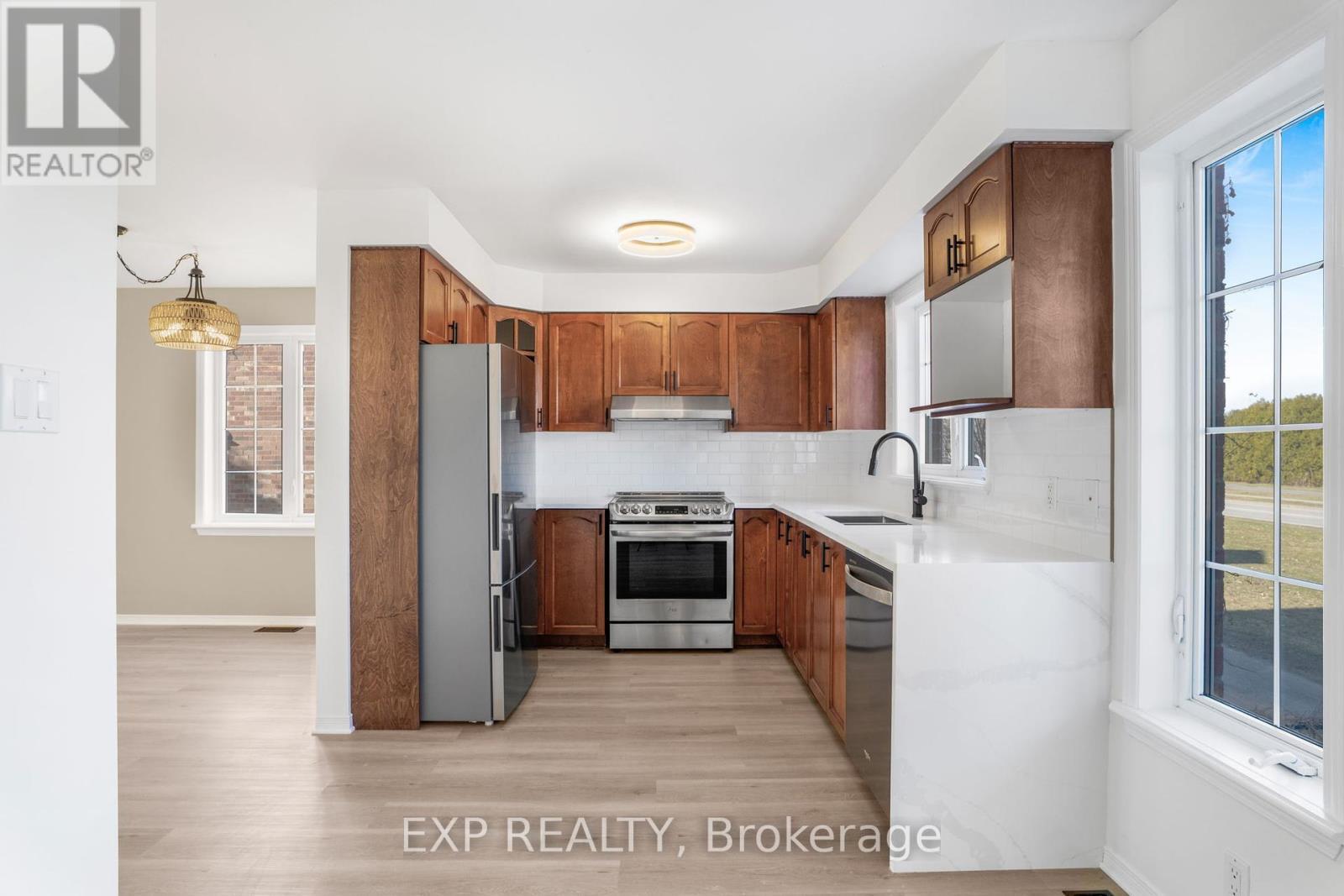 












121 - 5 - 70 EDENVALE DR DRIVE

,
Ottawa,




Ontario
K2K3N7

