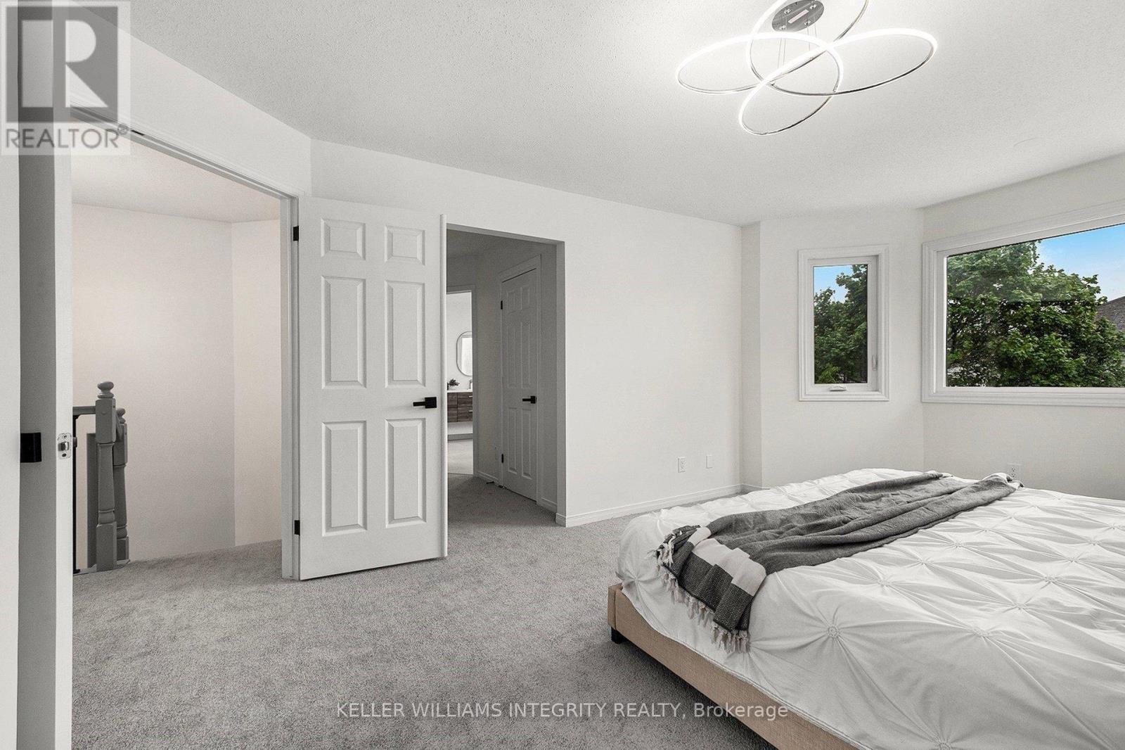 












15 SADDLEHORN CRESCENT

,
Ottawa,




Ontario
K2M1W9

