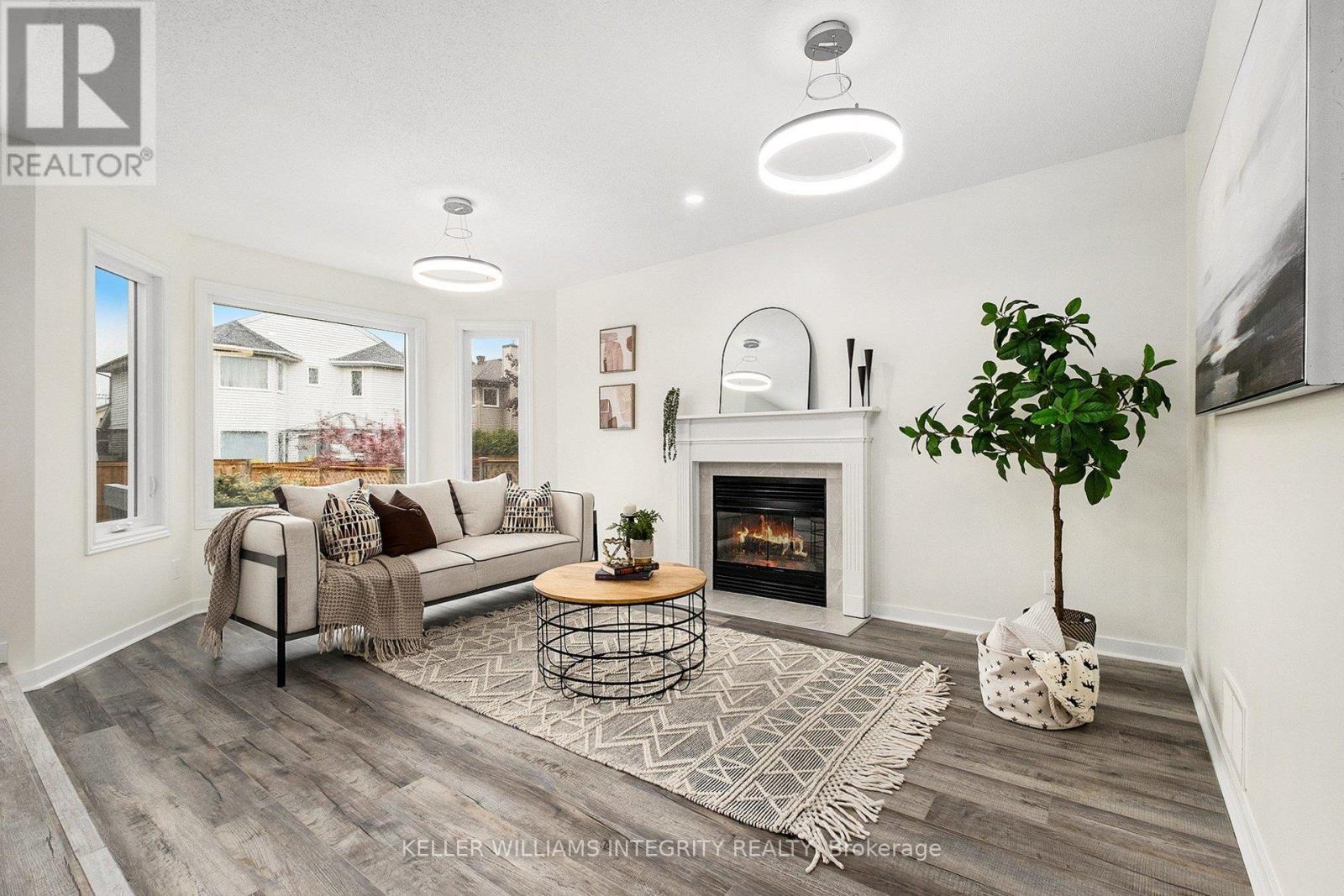 












15 SADDLEHORN CRESCENT

,
Ottawa,




Ontario
K2M1W9

