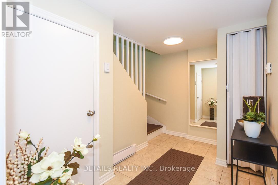 












970 SHAMIR AVENUE

,
Ottawa,




Ontario
K1G2T2

