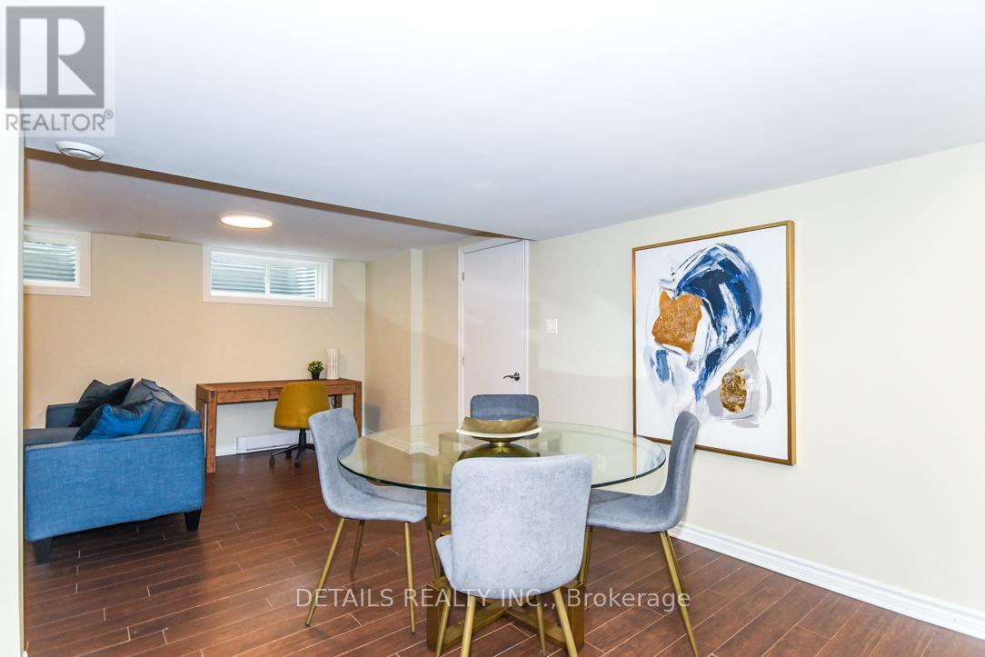 












970 SHAMIR AVENUE

,
Ottawa,




Ontario
K1G2T2

