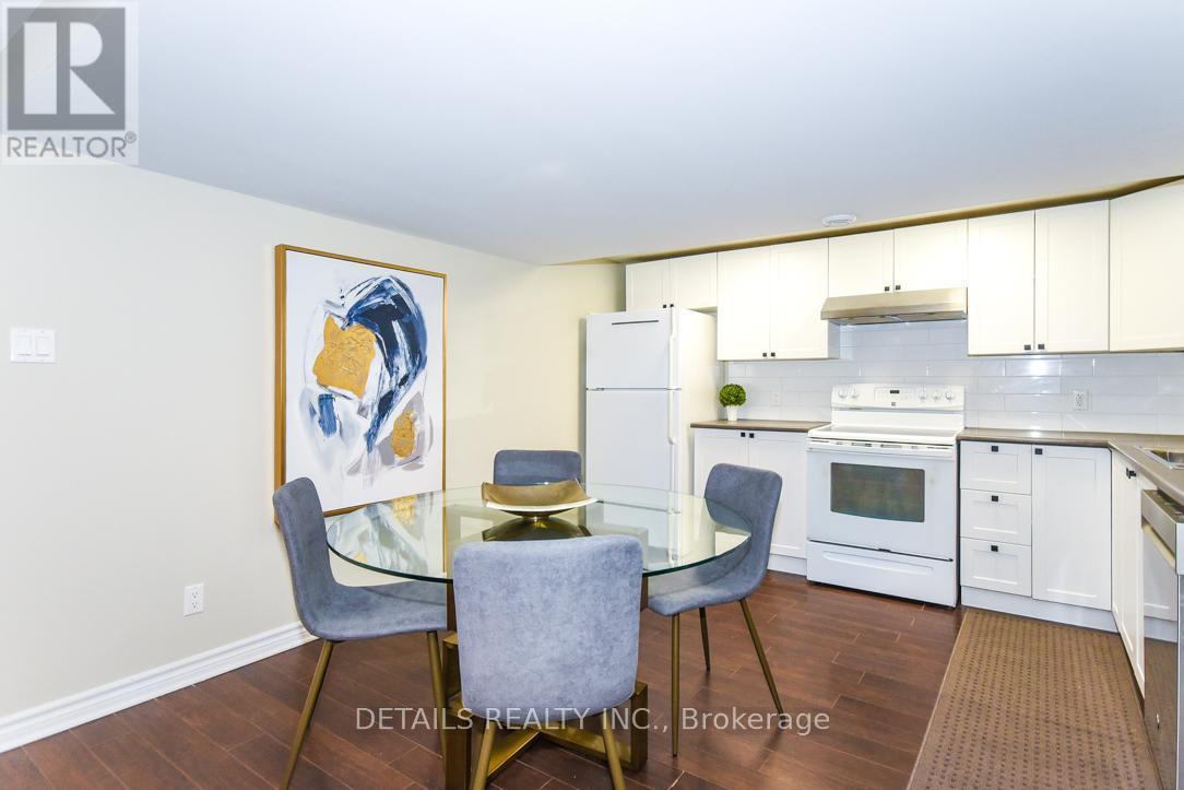 












970 SHAMIR AVENUE

,
Ottawa,




Ontario
K1G2T2

