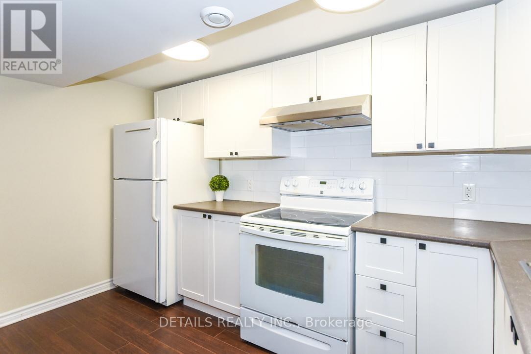 












970 SHAMIR AVENUE

,
Ottawa,




Ontario
K1G2T2

