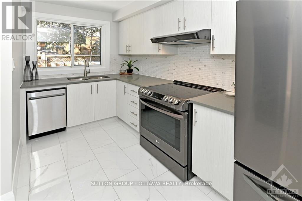 












2675 MARIE STREET

,
Ottawa,




Ontario
K2B7E3

