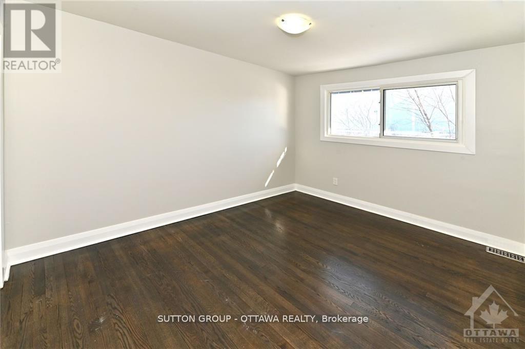 












2675 MARIE STREET

,
Ottawa,




Ontario
K2B7E3

