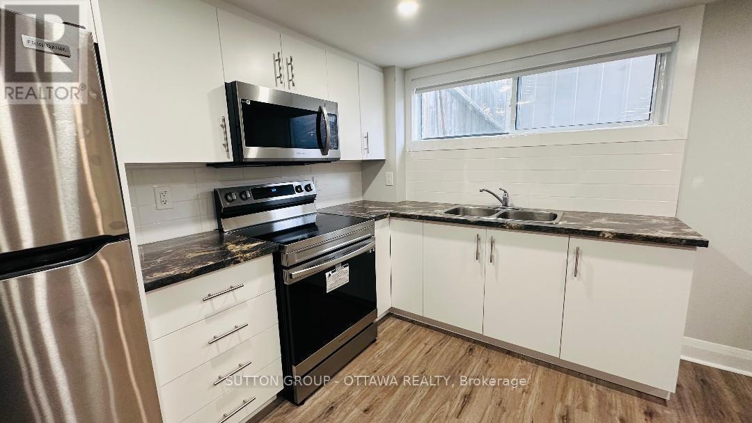 












2675 MARIE STREET

,
Ottawa,




Ontario
K2B7E3

