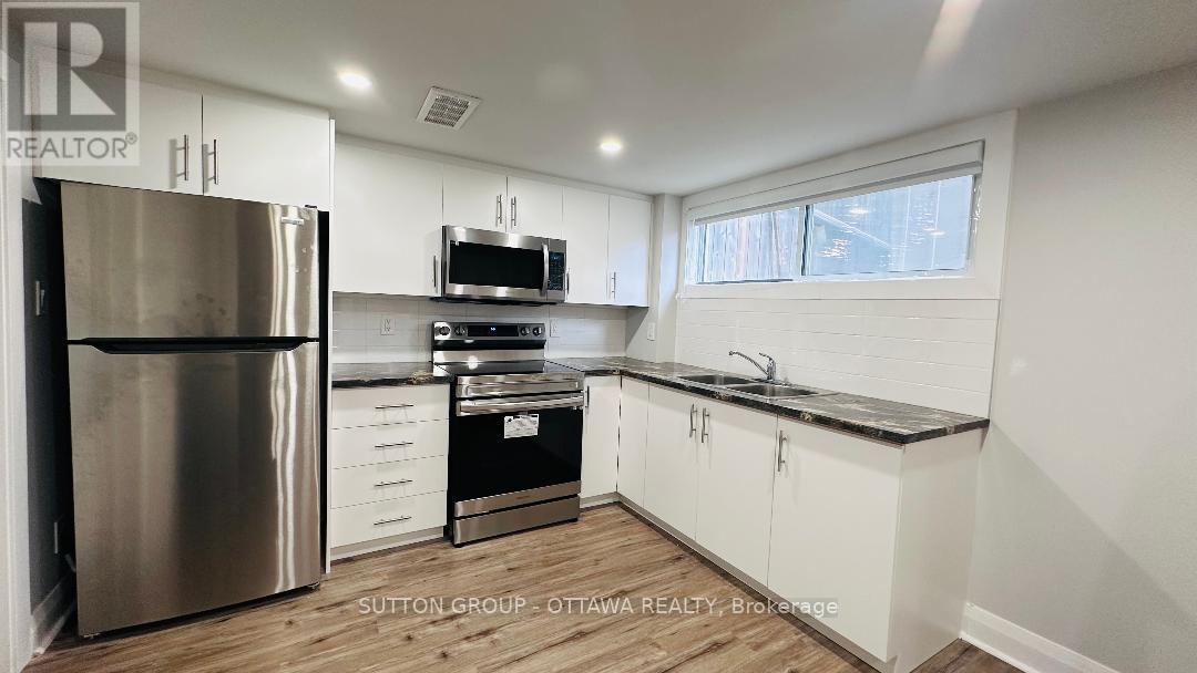 












2675 MARIE STREET

,
Ottawa,




Ontario
K2B7E3

