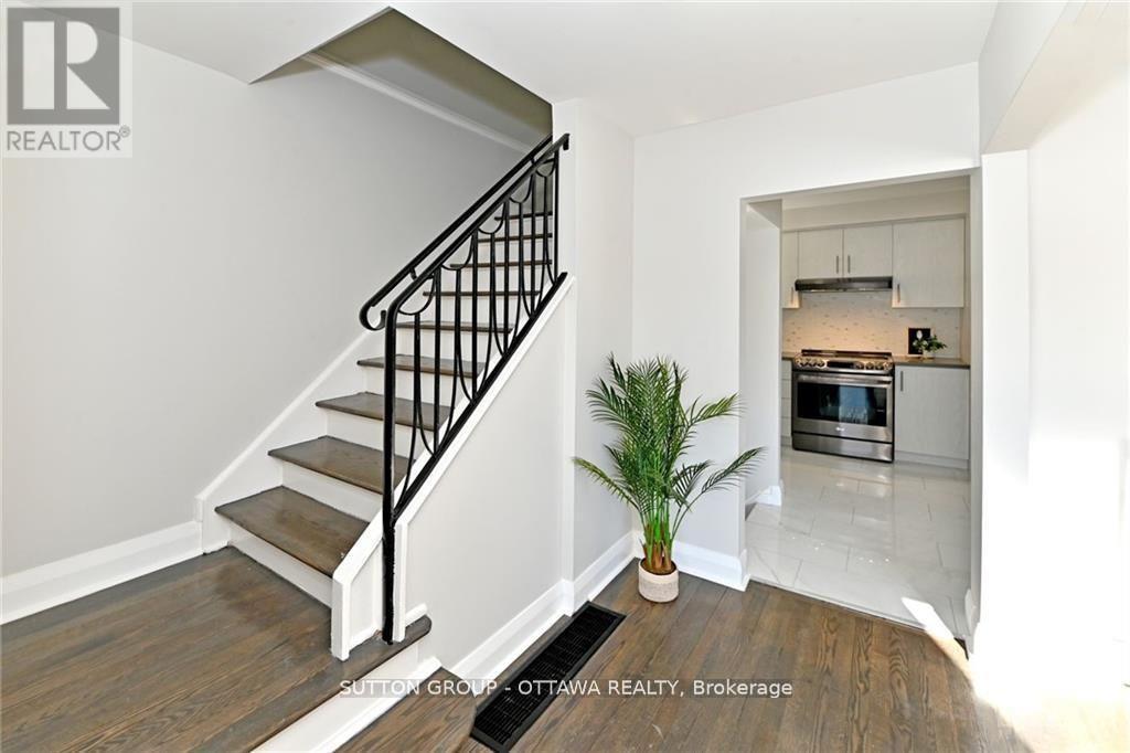 












2675 MARIE STREET

,
Ottawa,




Ontario
K2B7E3

