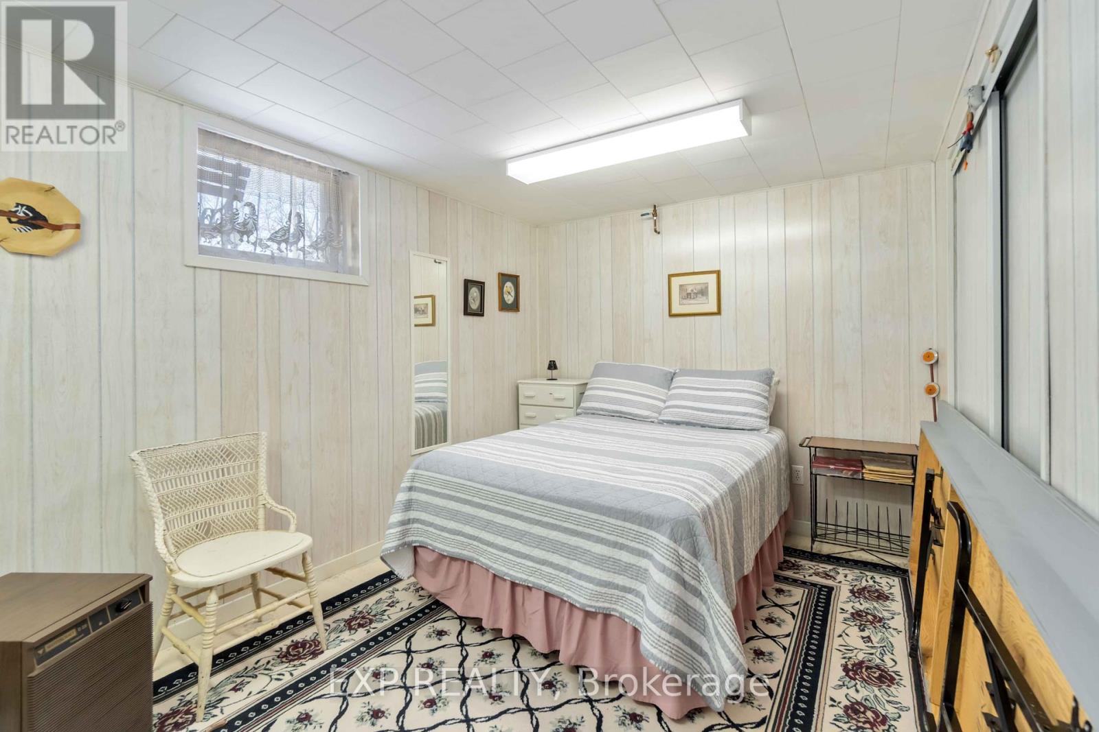 












5 FAIRWAY CRESCENT

,
Brockville,




Ontario
K6V3V1

