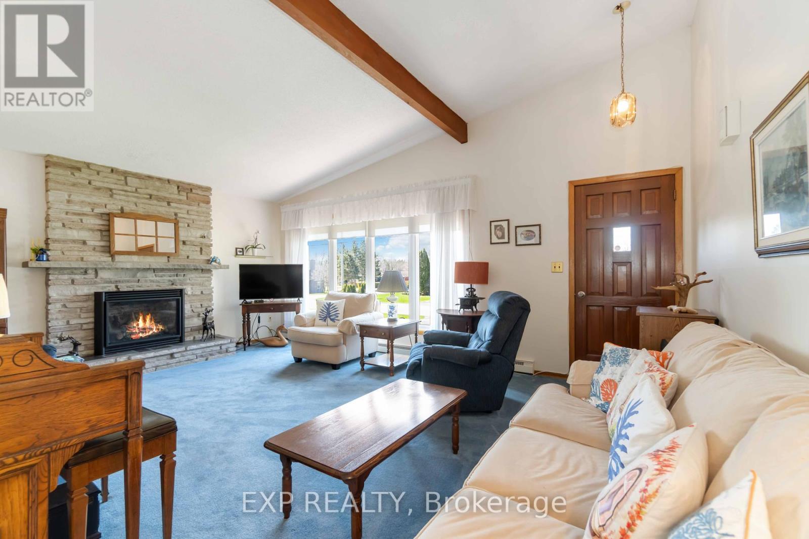 












5 FAIRWAY CRESCENT

,
Brockville,




Ontario
K6V3V1

