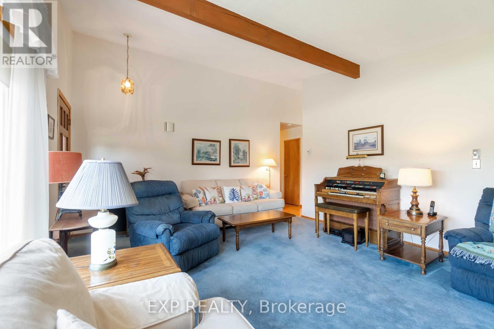 












5 FAIRWAY CRESCENT

,
Brockville,




Ontario
K6V3V1

