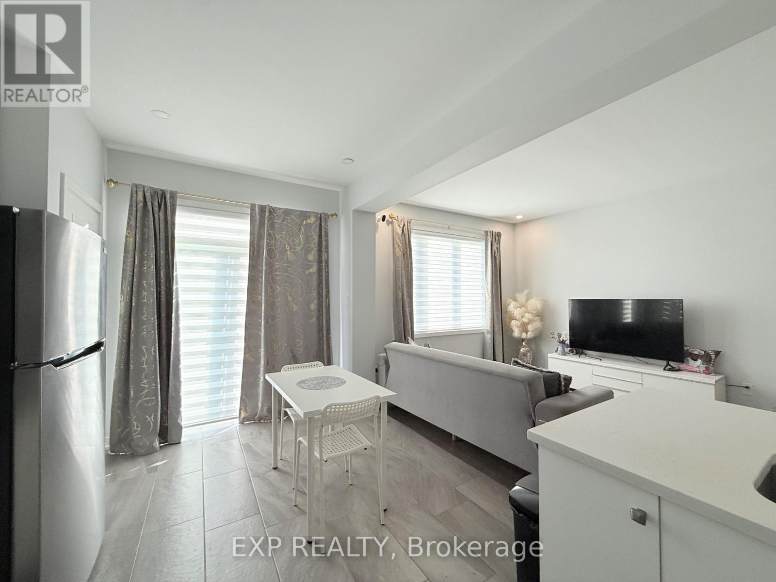 












615 ALLIED MEWS

,
Ottawa,




Ontario
K2S3A3

