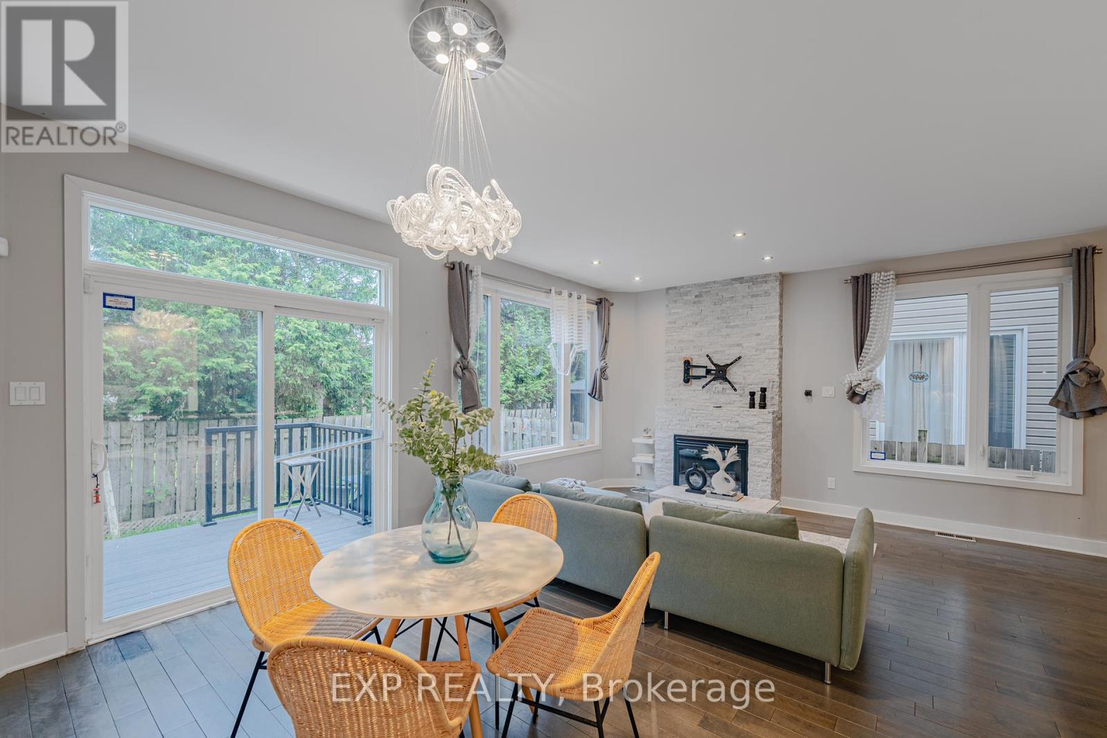 












14 CAMIL STREET

,
Ottawa,




Ontario
K1K0X1

