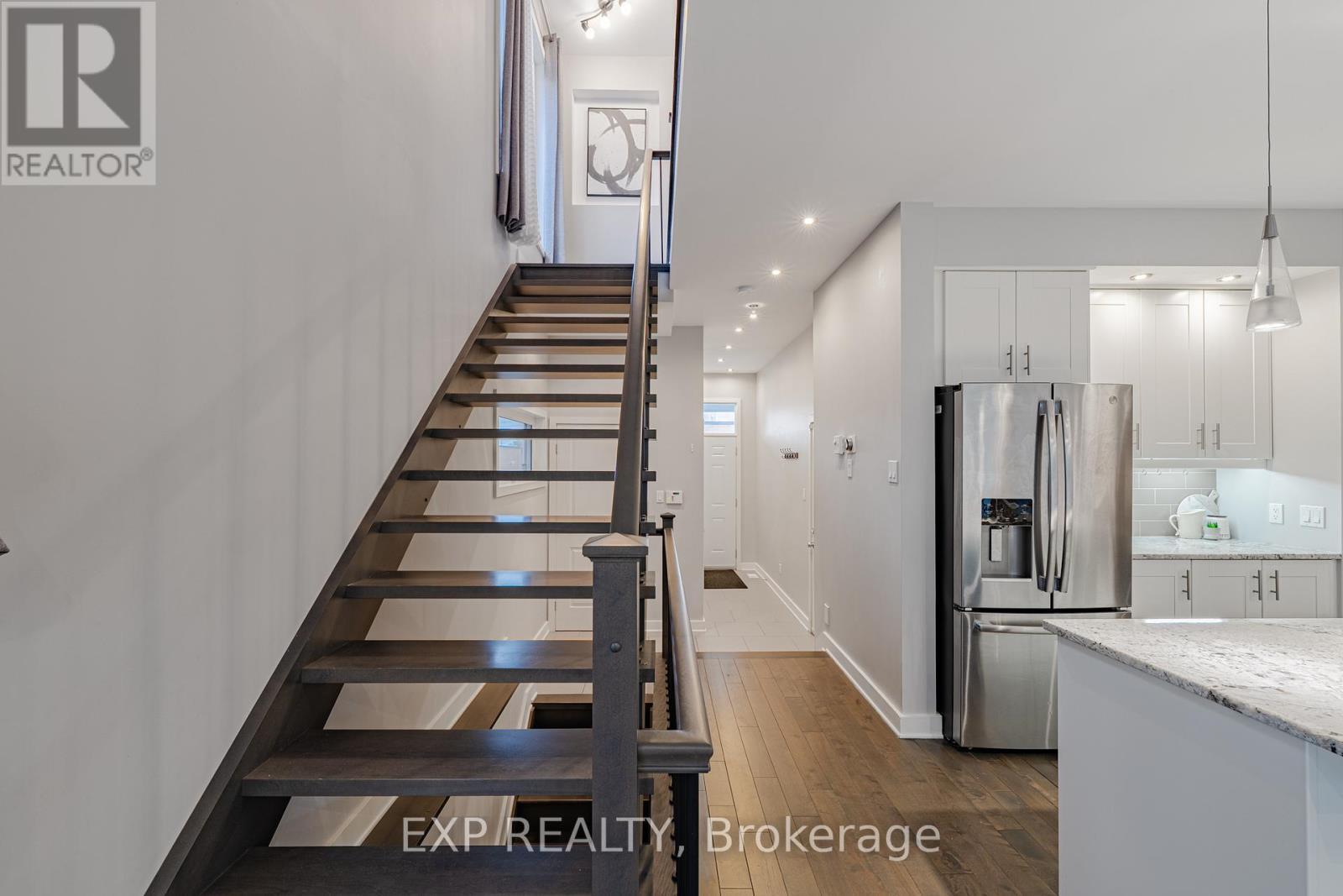 












14 CAMIL STREET

,
Ottawa,




Ontario
K1K0X1

