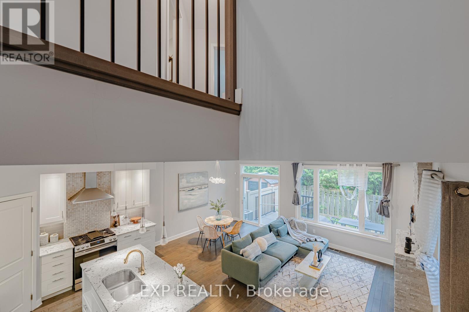












14 CAMIL STREET

,
Ottawa,




Ontario
K1K0X1

