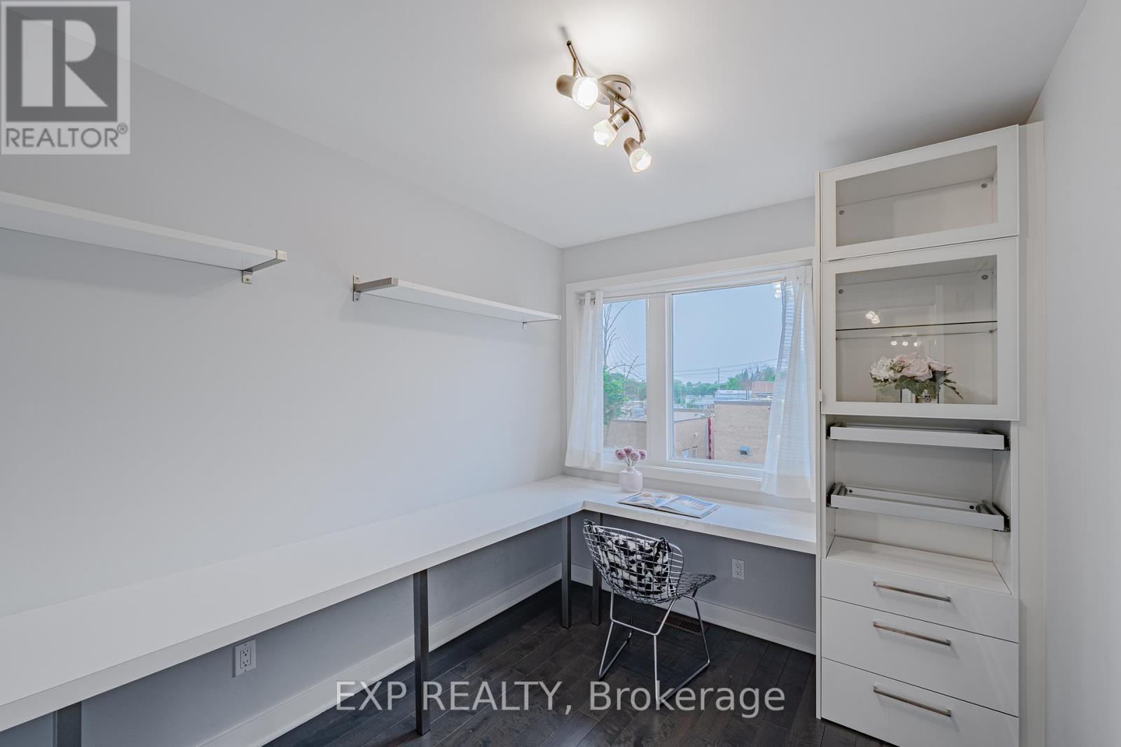 












14 CAMIL STREET

,
Ottawa,




Ontario
K1K0X1

