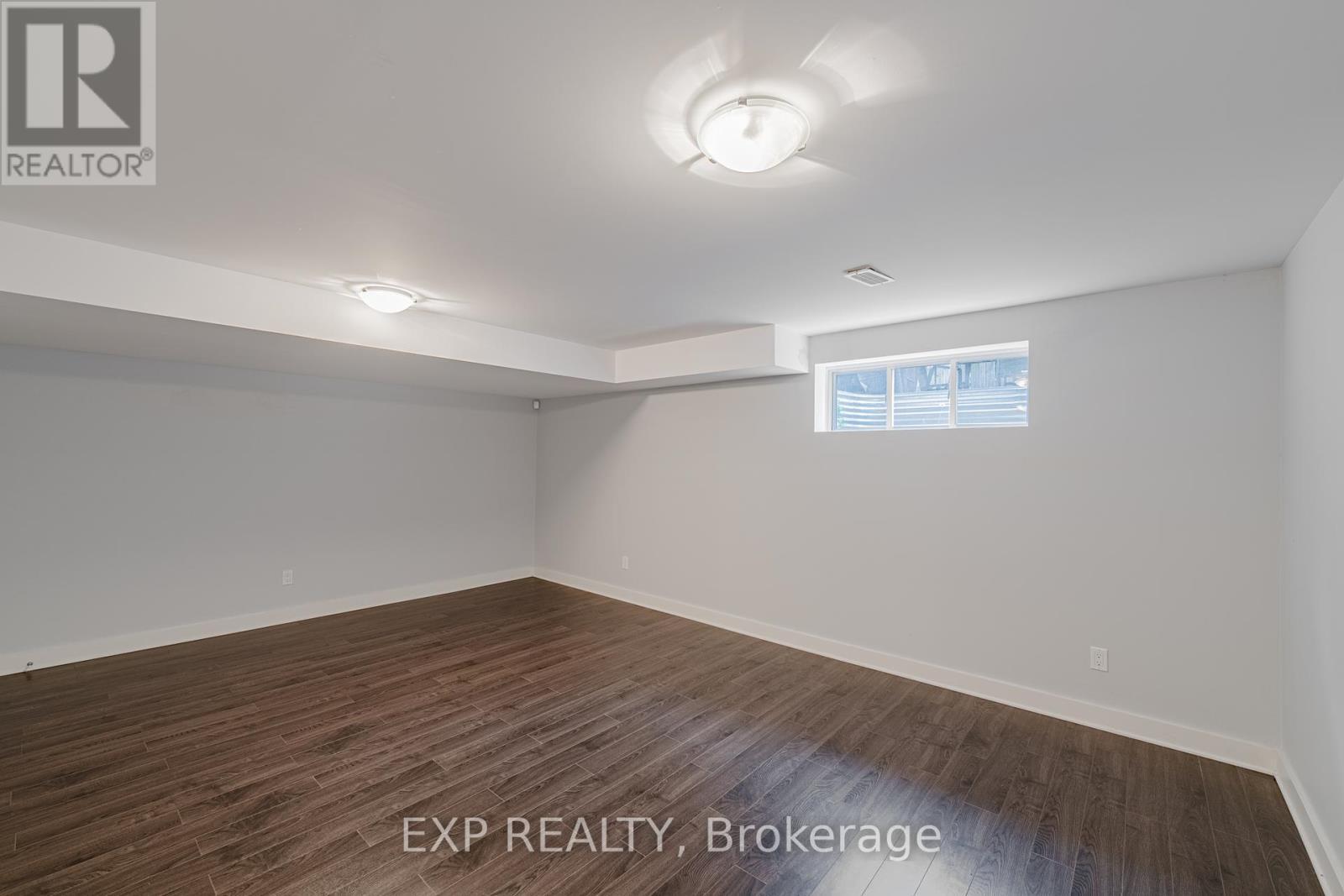 












14 CAMIL STREET

,
Ottawa,




Ontario
K1K0X1

