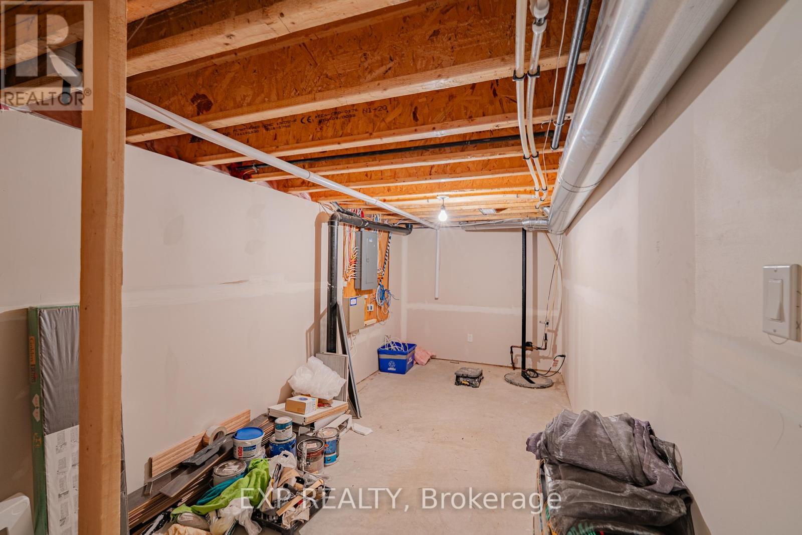 












14 CAMIL STREET

,
Ottawa,




Ontario
K1K0X1

