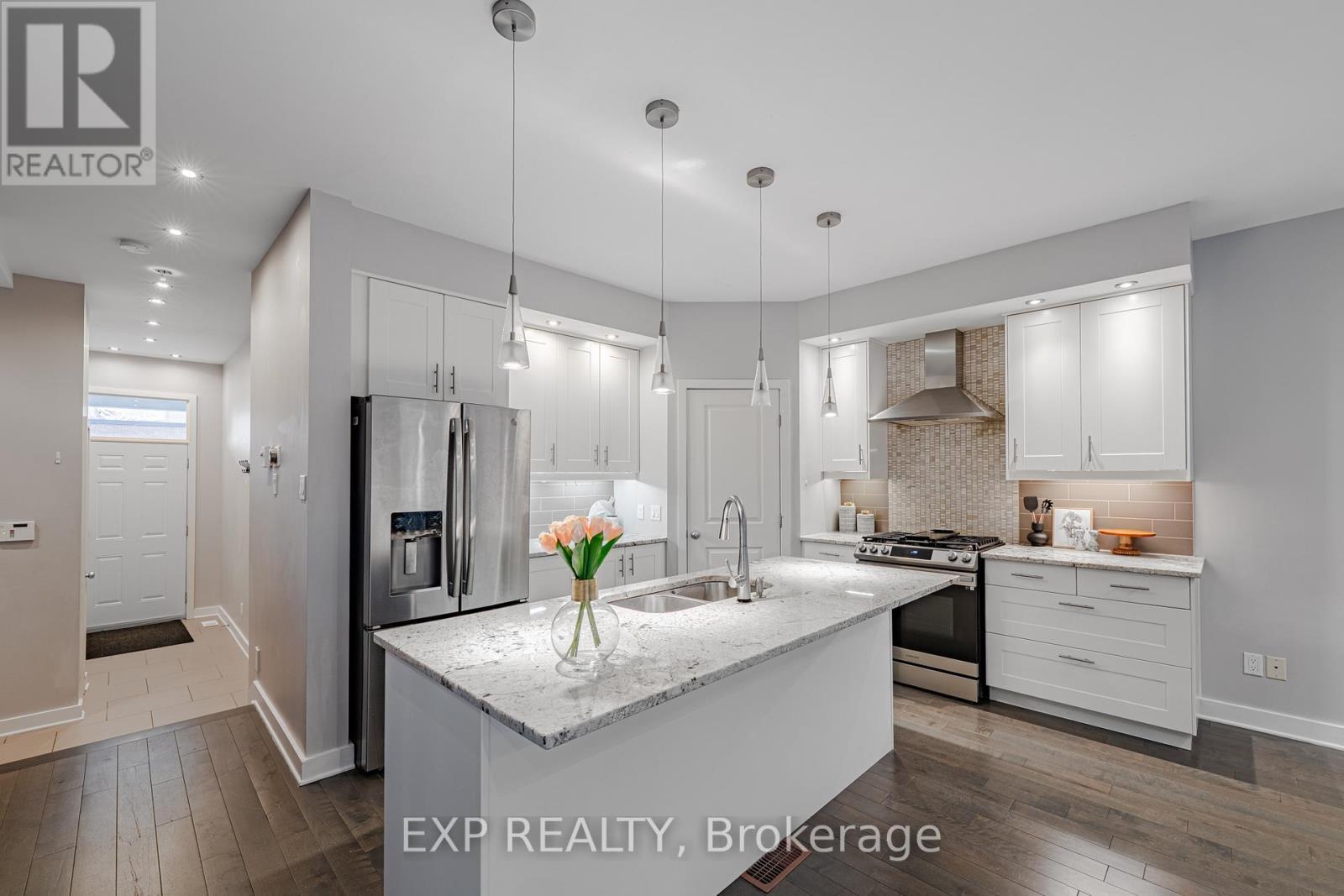 












14 CAMIL STREET

,
Ottawa,




Ontario
K1K0X1

