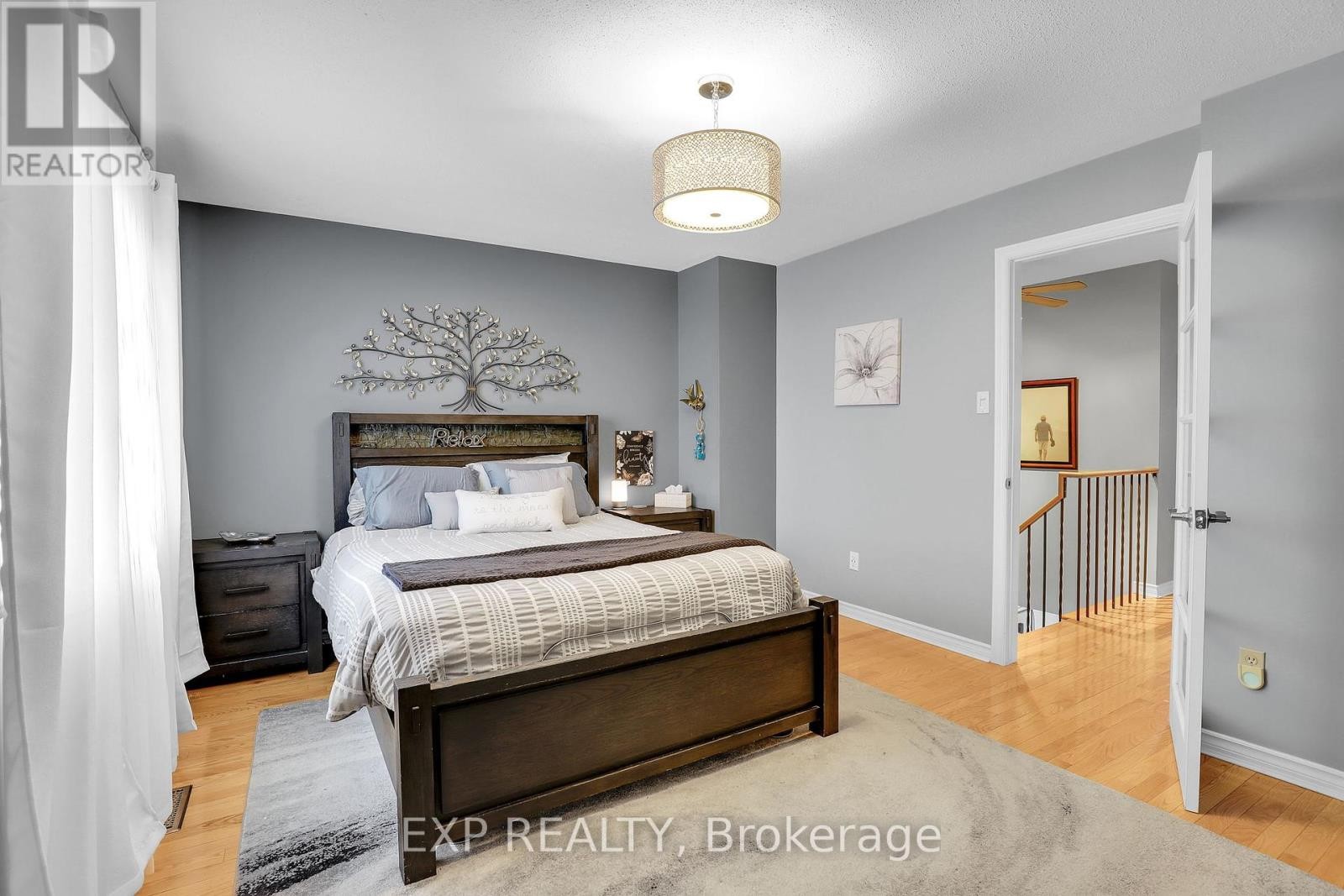 












112 CLAIBORNE WAY

,
Ottawa,




Ontario
K1E3V9

