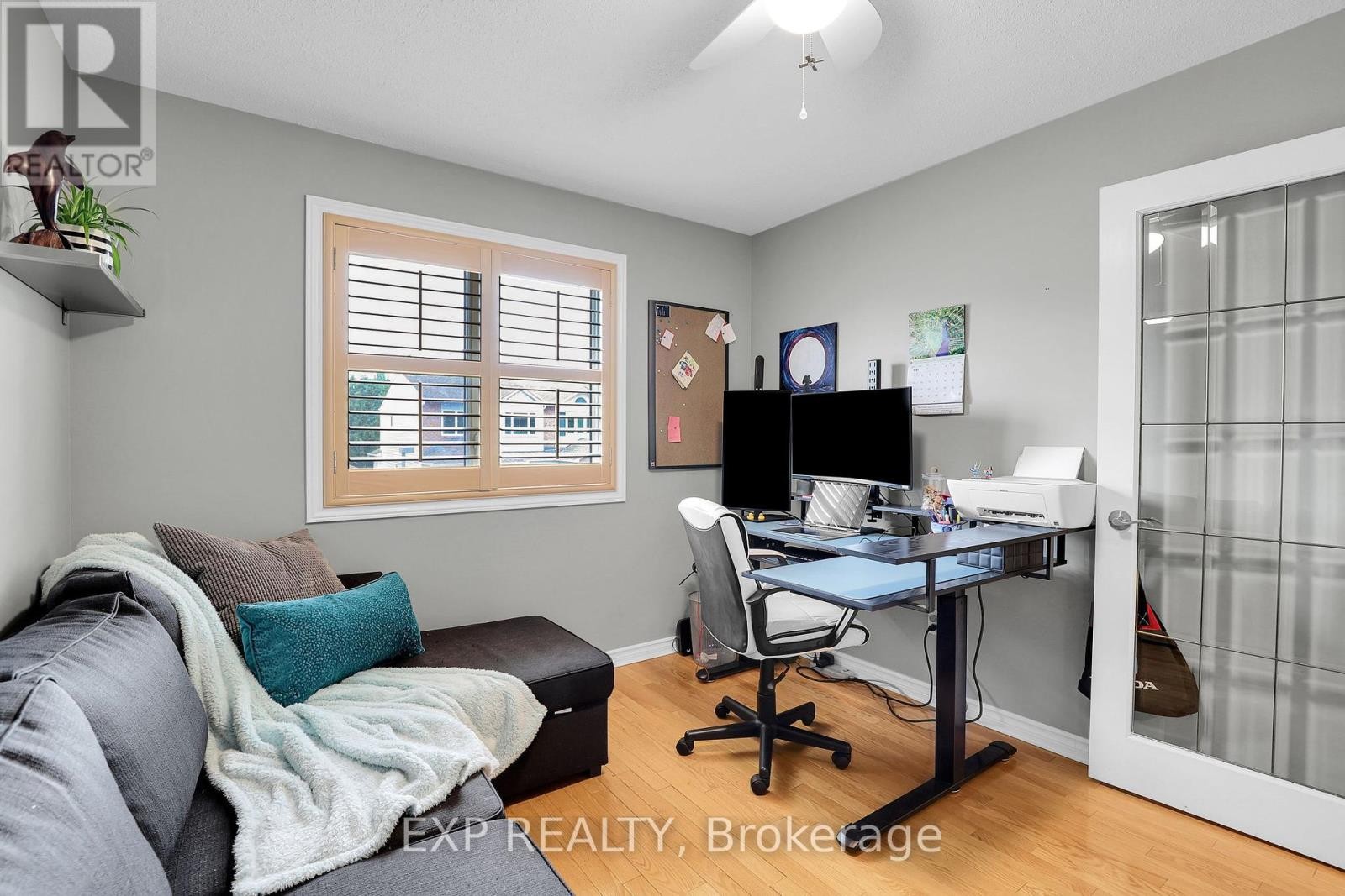 












112 CLAIBORNE WAY

,
Ottawa,




Ontario
K1E3V9


