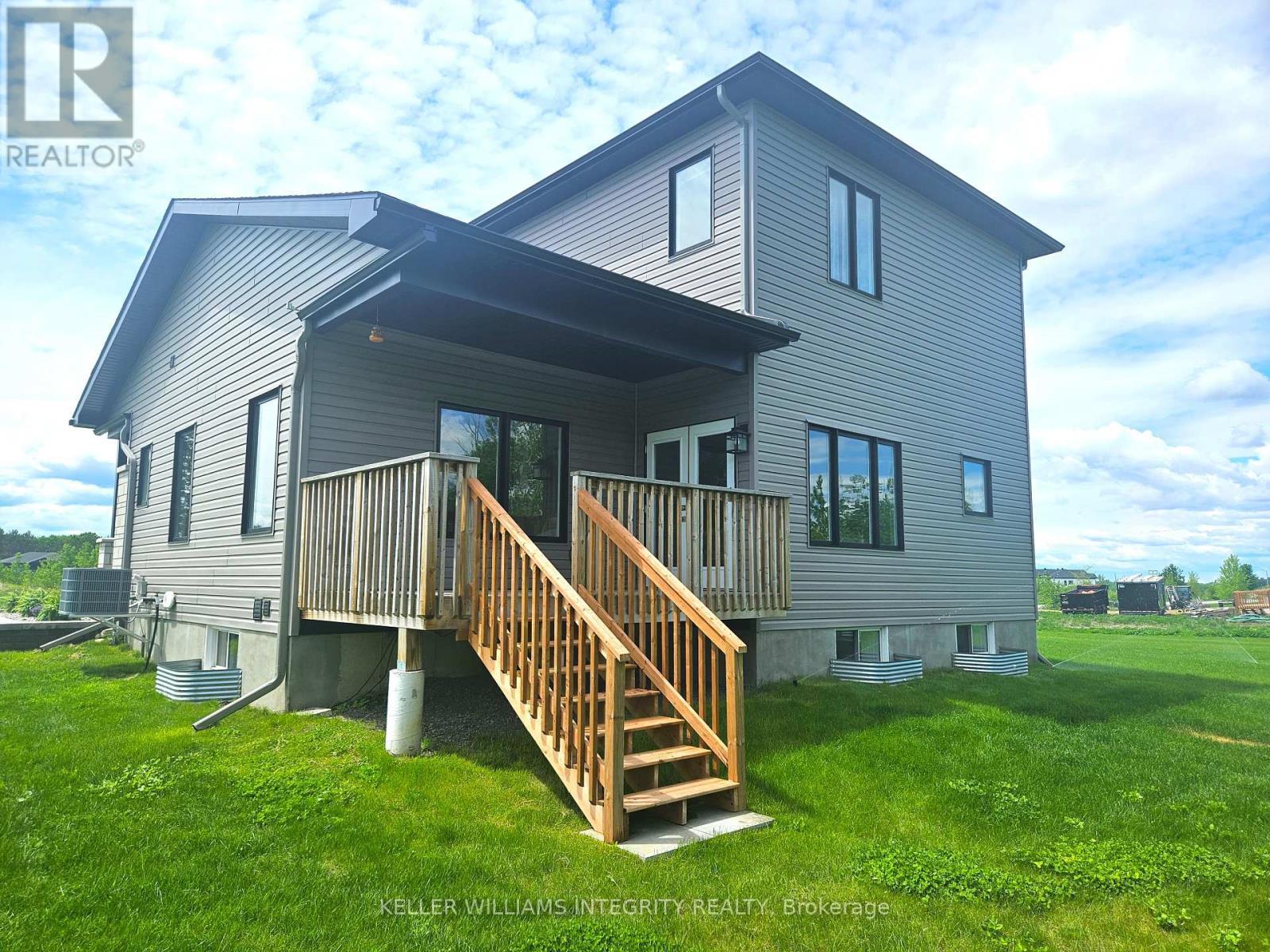 












114 MAPLESTONE DRIVE

,
North Grenville,




Ontario
K0G1J0

