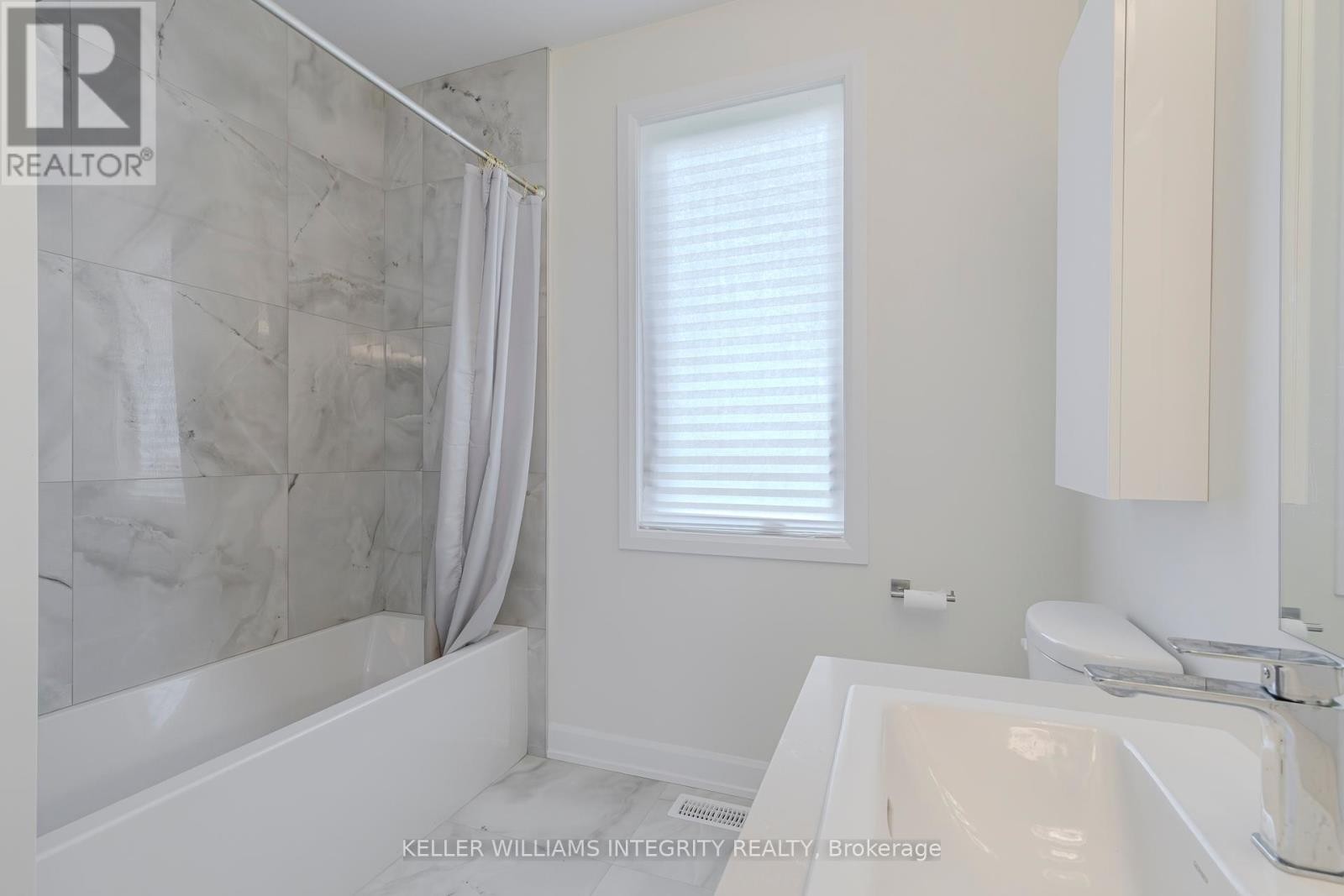 












114 MAPLESTONE DRIVE

,
North Grenville,




Ontario
K0G1J0

