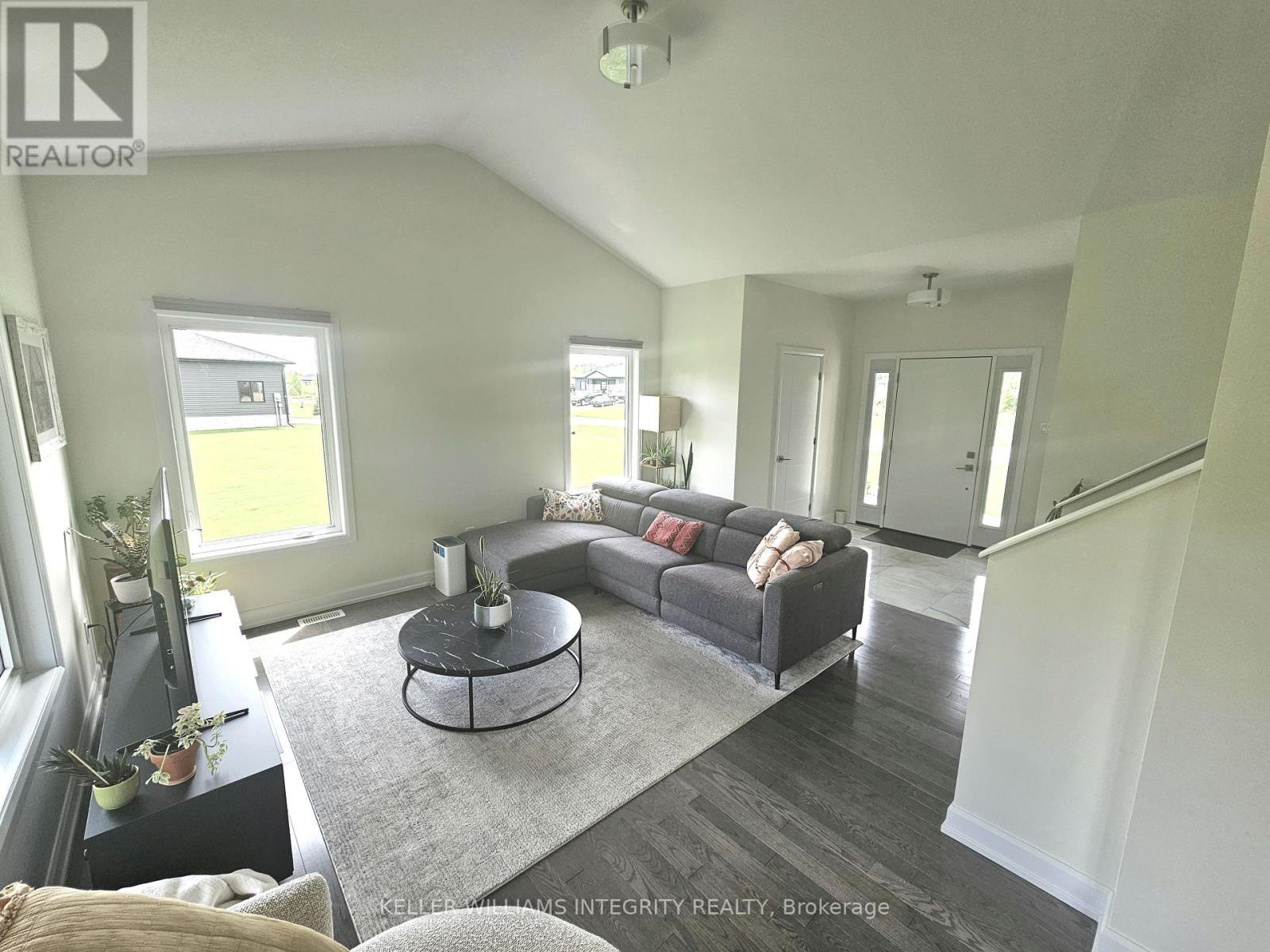 












114 MAPLESTONE DRIVE

,
North Grenville,




Ontario
K0G1J0

