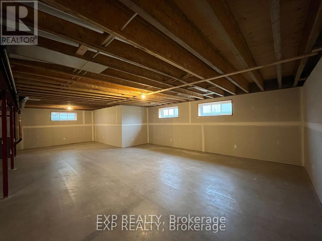 












53 CRAIG STREET

,
Russell,




Ontario
K4R1A6

