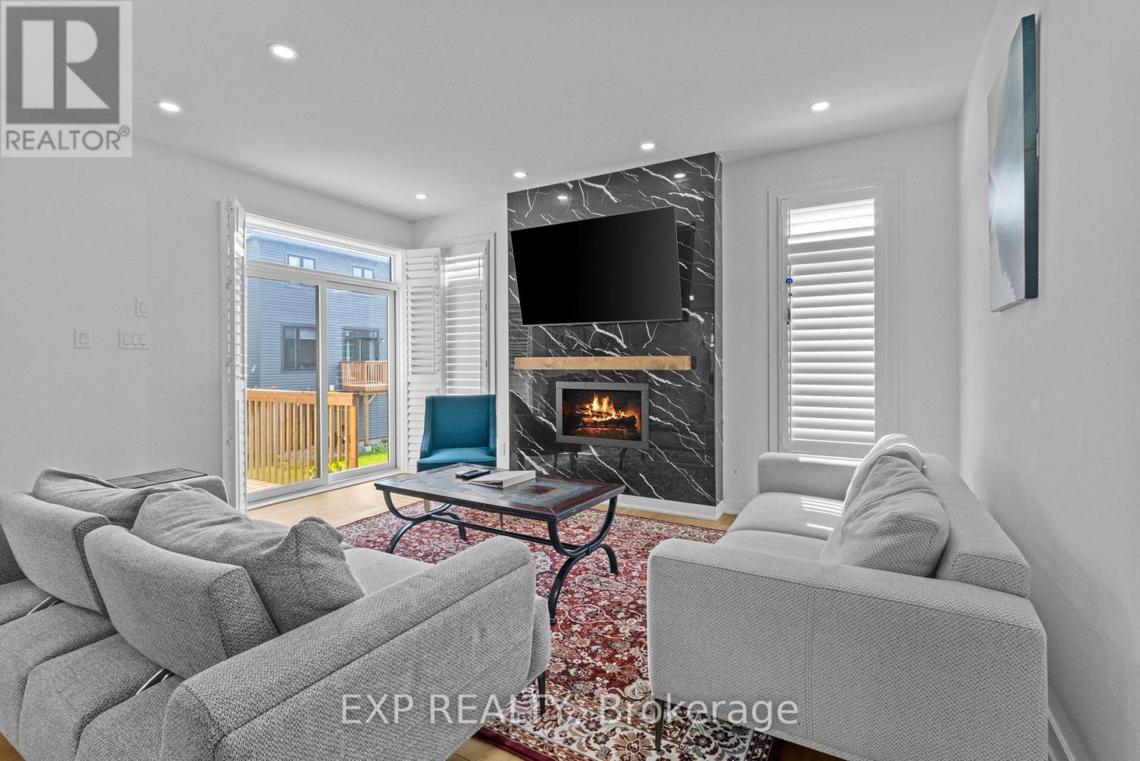 












4556 KELLY FARM DRIVE

,
Ottawa,




Ontario
K1X0G8

