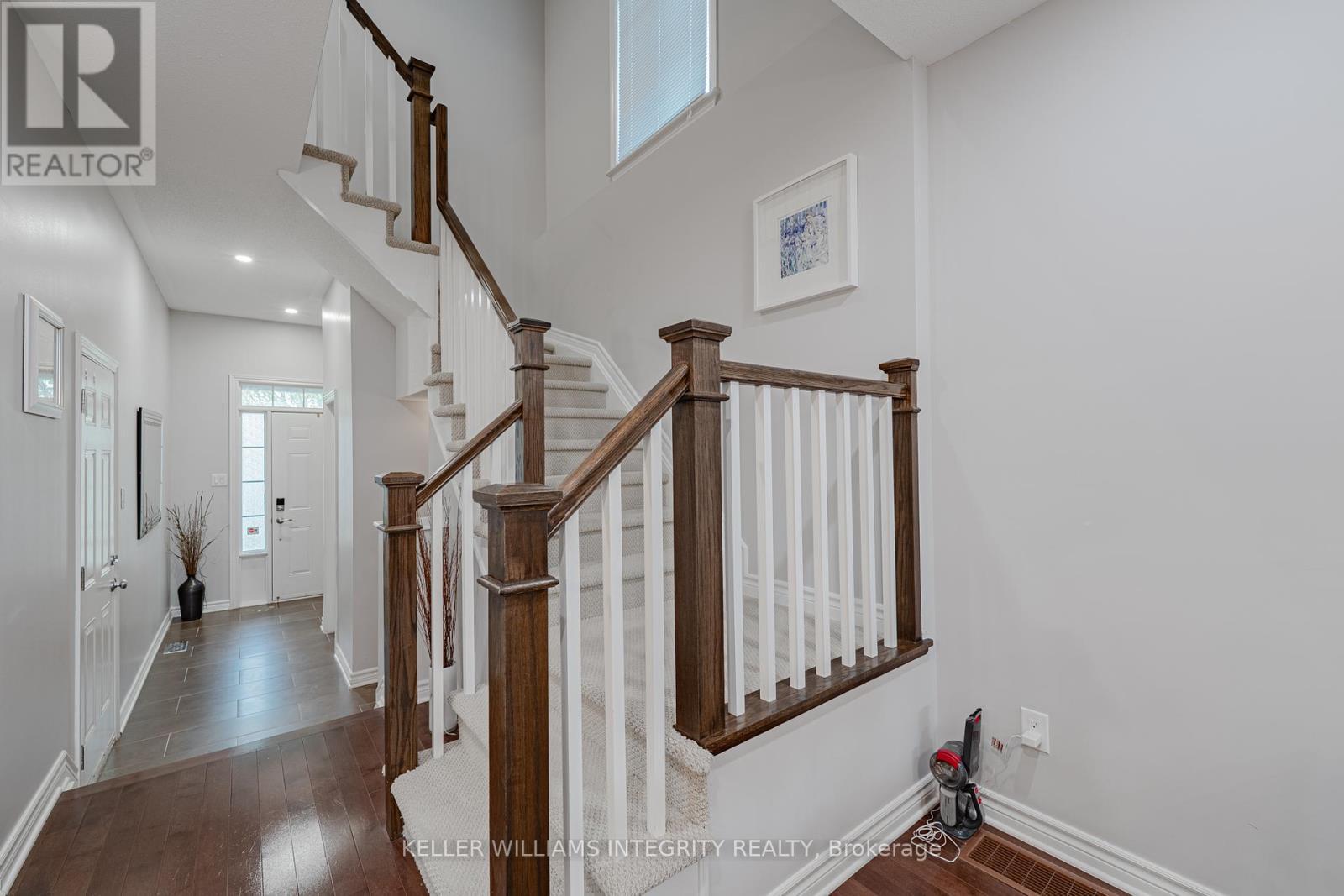 












268 KEYROCK DRIVE

,
Ottawa,




Ontario
K2T0G2

