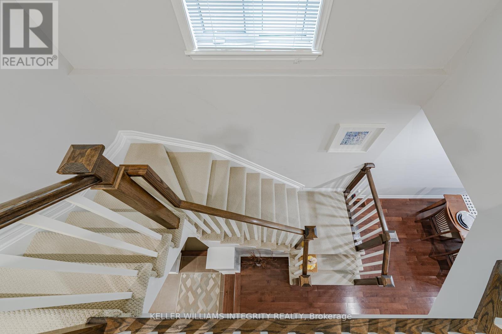 












268 KEYROCK DRIVE

,
Ottawa,




Ontario
K2T0G2

