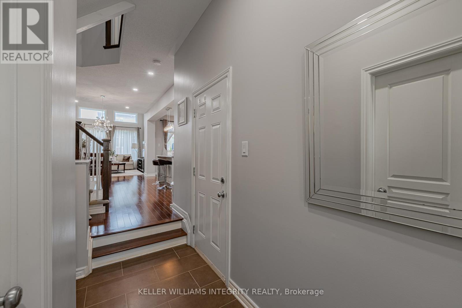 












268 KEYROCK DRIVE

,
Ottawa,




Ontario
K2T0G2

