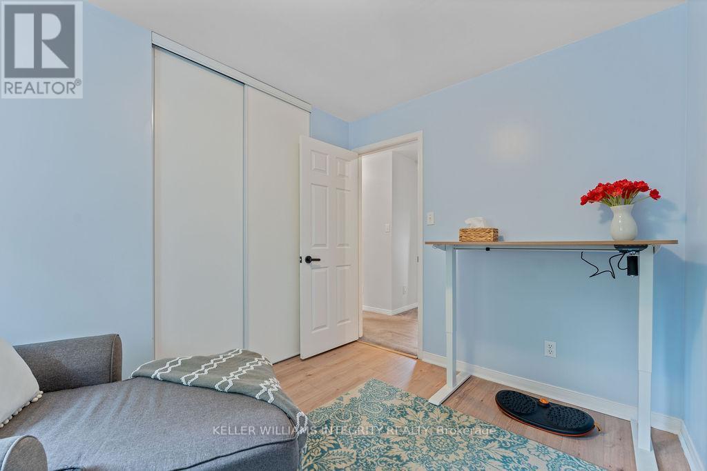 












10 BATON COURT

,
Ottawa,




Ontario
K2L4C8

